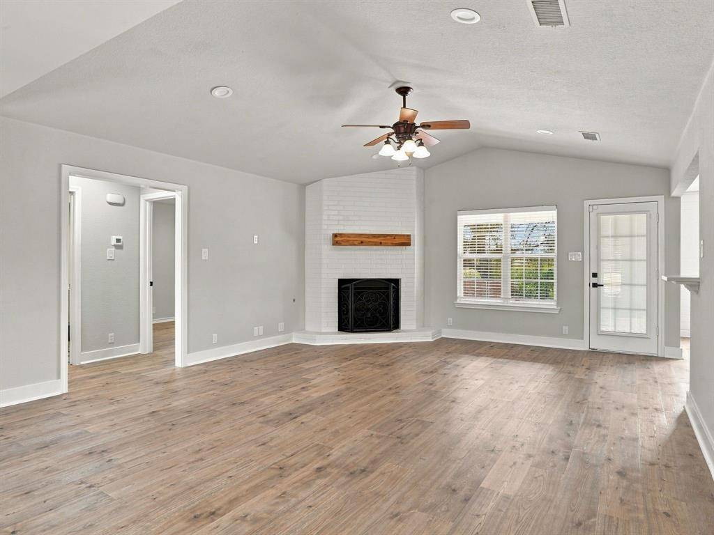 213 Bryant Street, Pottsboro, TX 75076