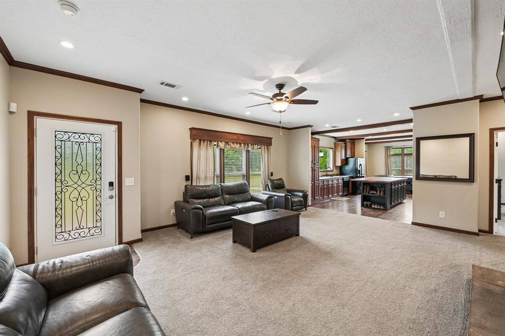 590 Vz County Road 2704, Mabank, TX 75147