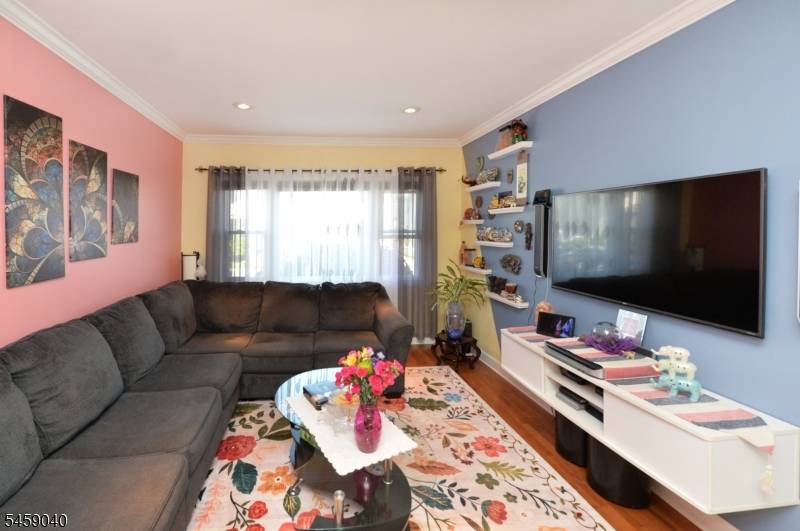 61 Bergen Ave, Clifton City, NJ 07011