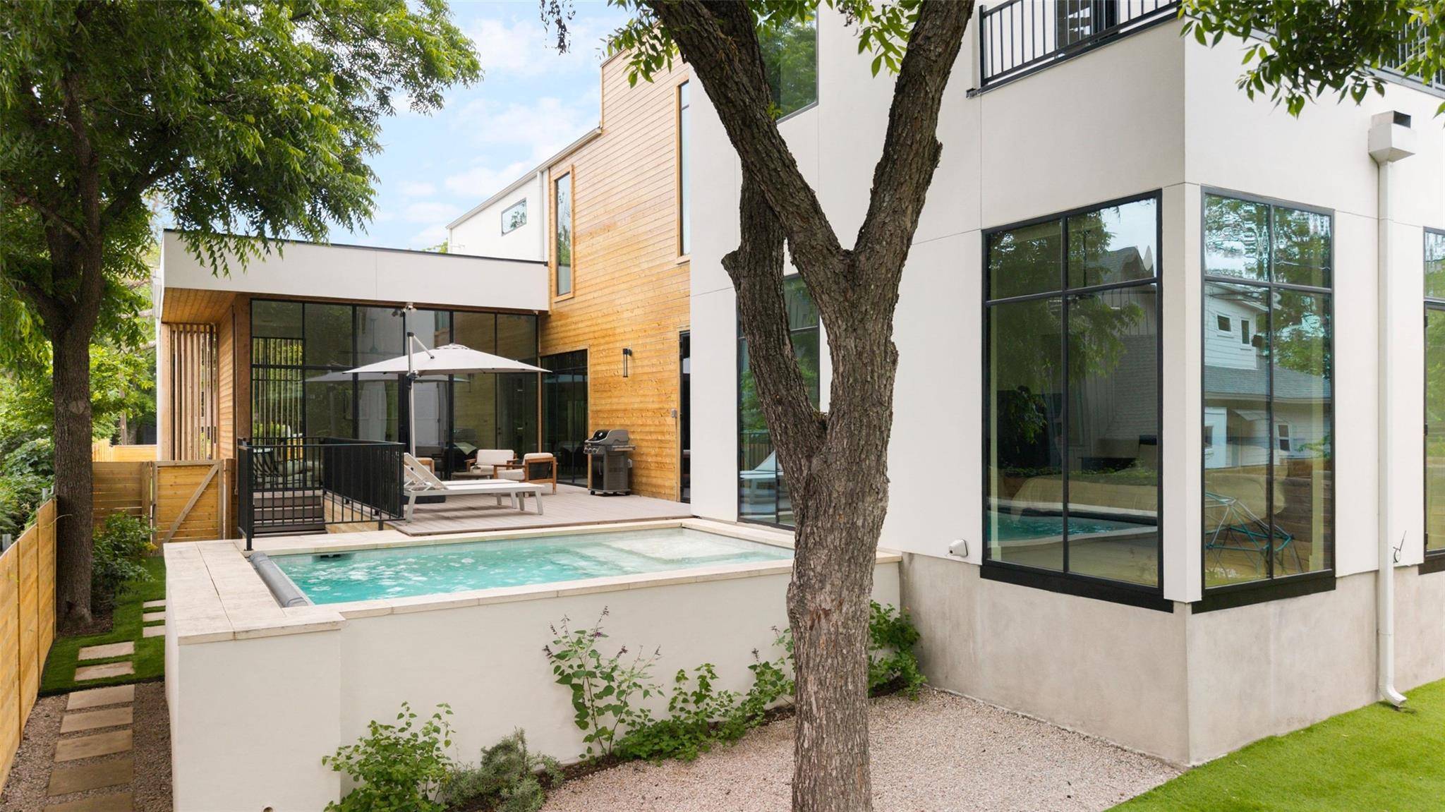 404 Krebs LN, Austin, TX 78704