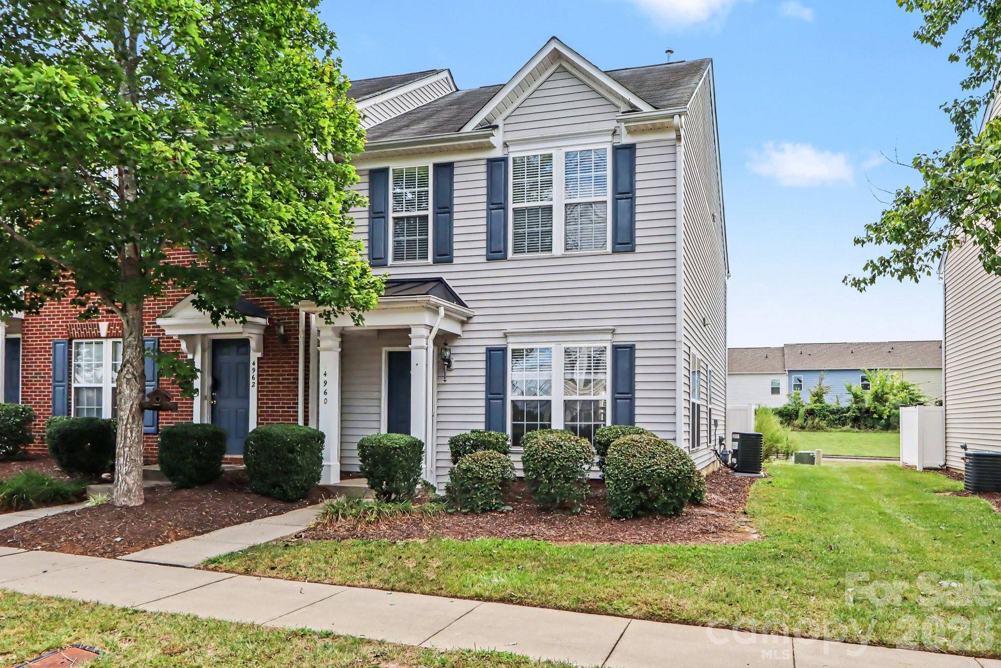 4960 Sunburst LN, Charlotte, NC 28213