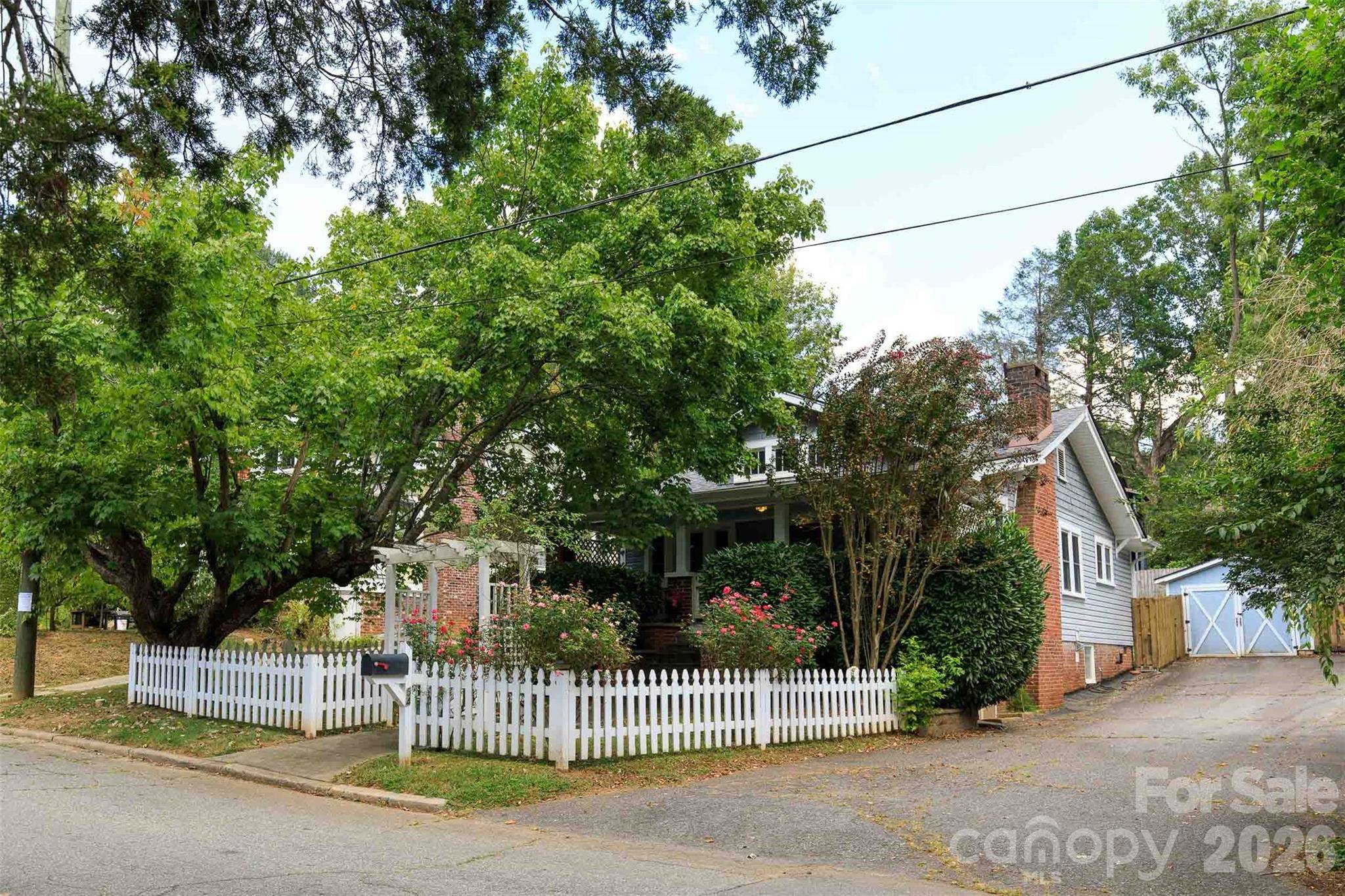 54 Belmont AVE #12, Asheville, NC 28806