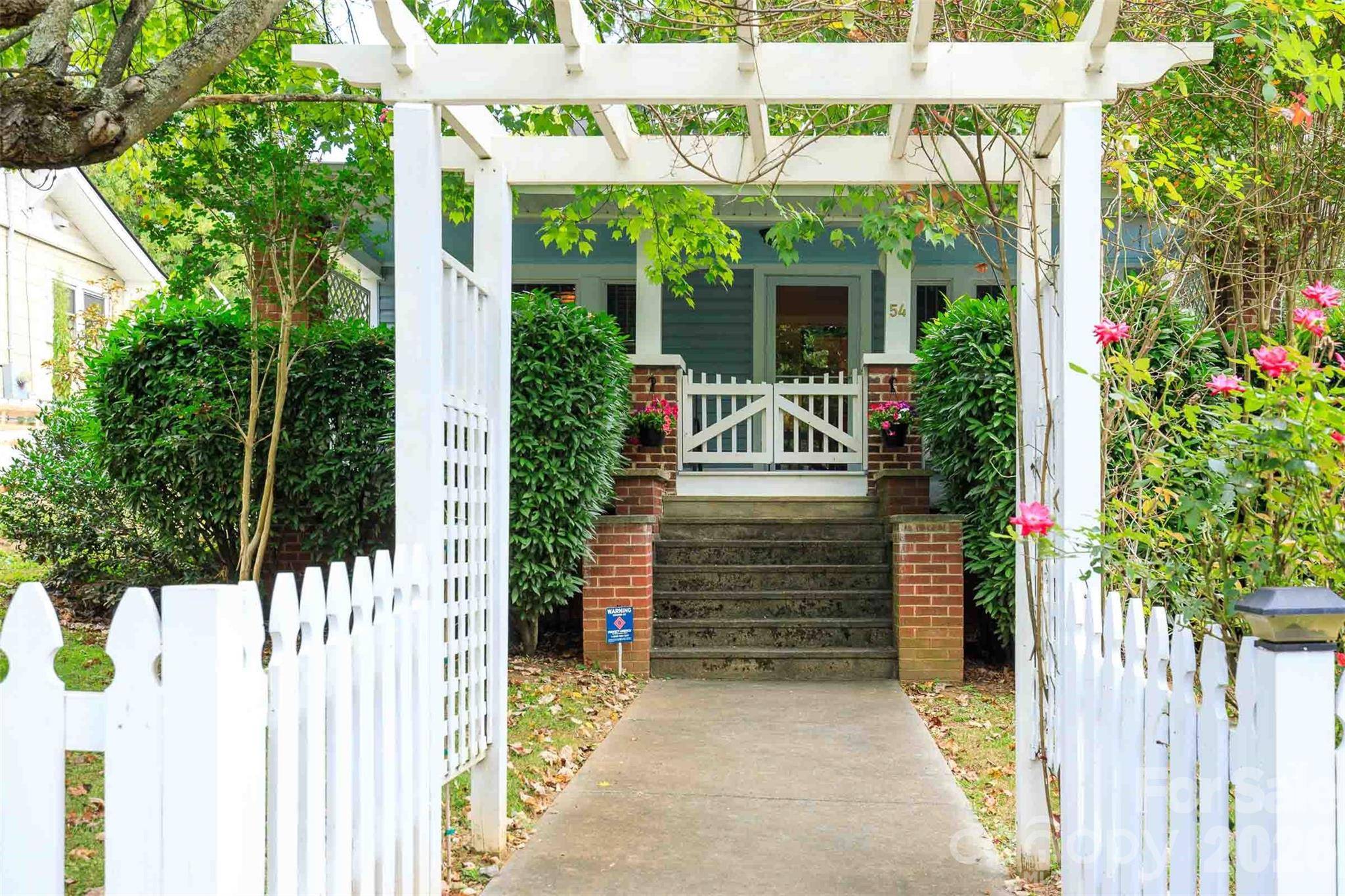 54 Belmont AVE, Asheville, NC 28806
