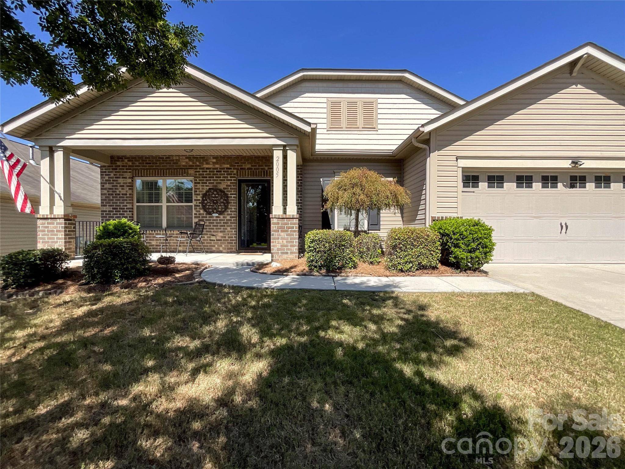 2005 Yellow Daisy DR, Matthews, NC 28104