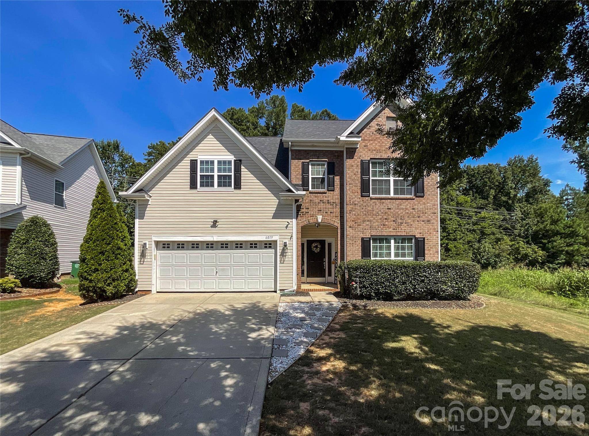 6019 Grassy Knoll CIR, Matthews, NC 28104