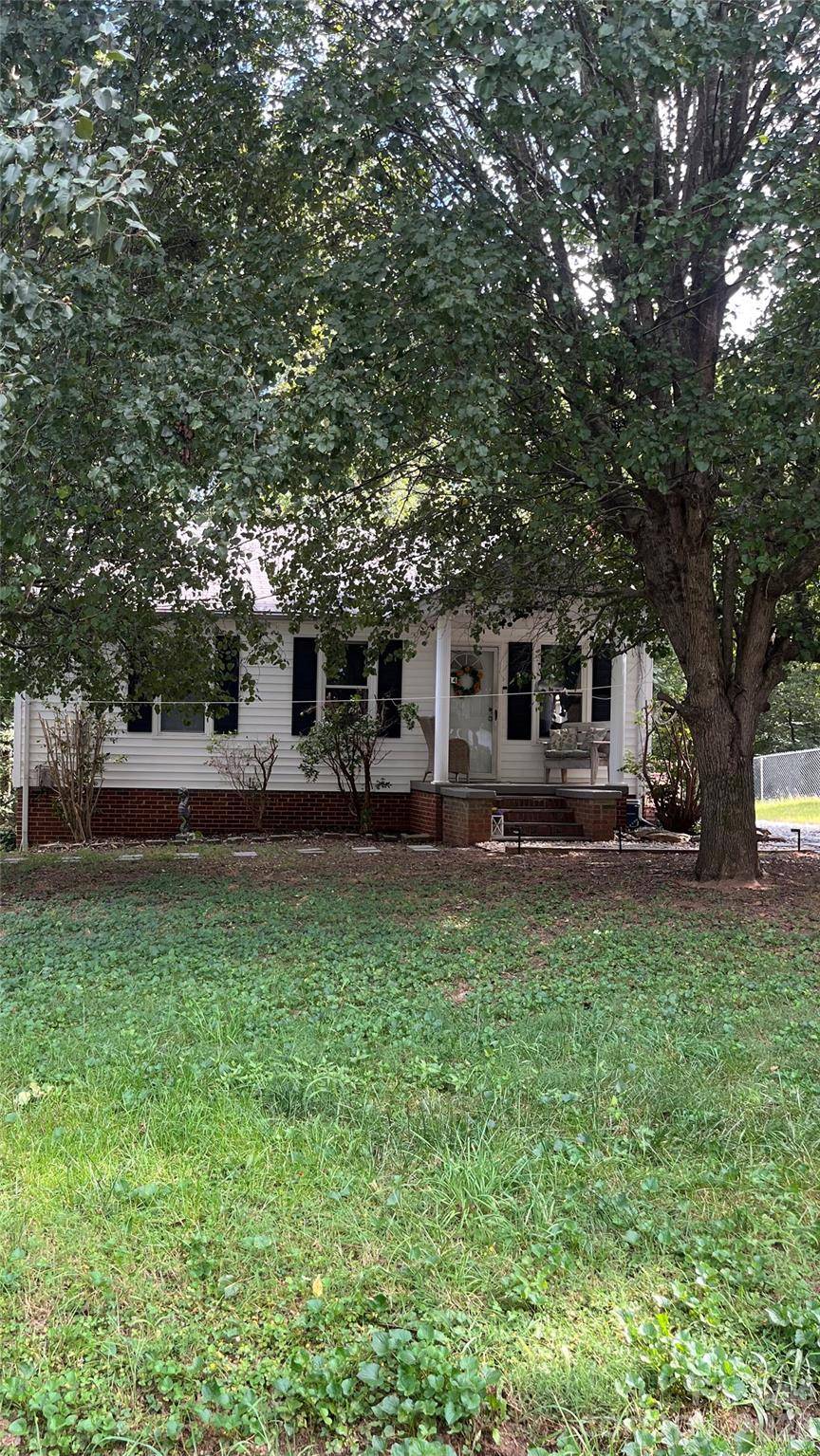 214 Eben ST, Albemarle, NC 28001