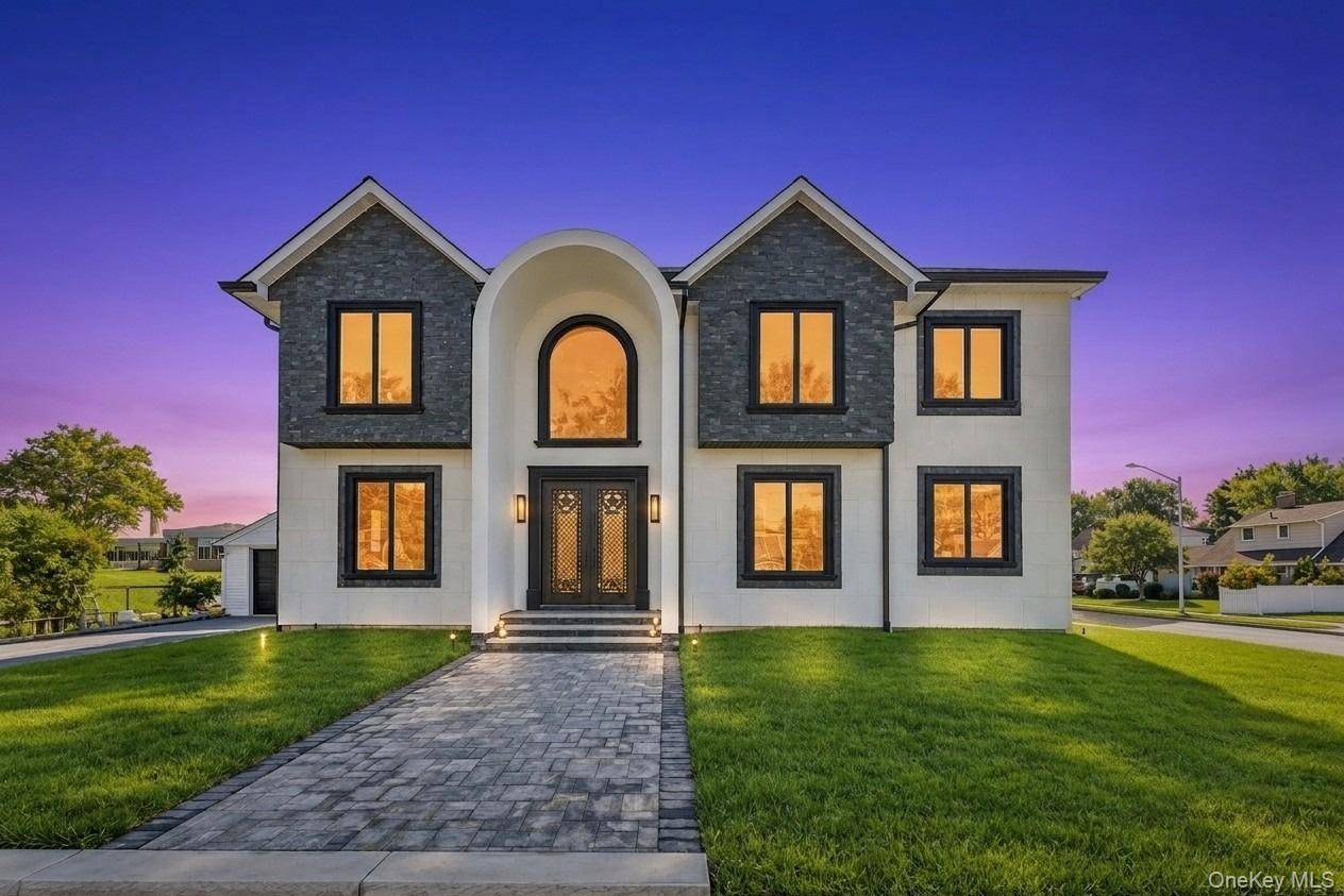 1 Straight LN, Levittown, NY 11756