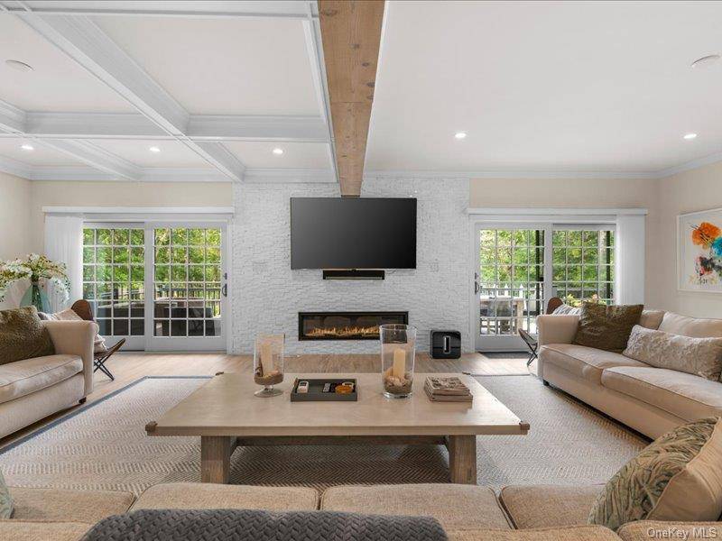 421 Edge of Woods RD, Water Mill, NY 11976