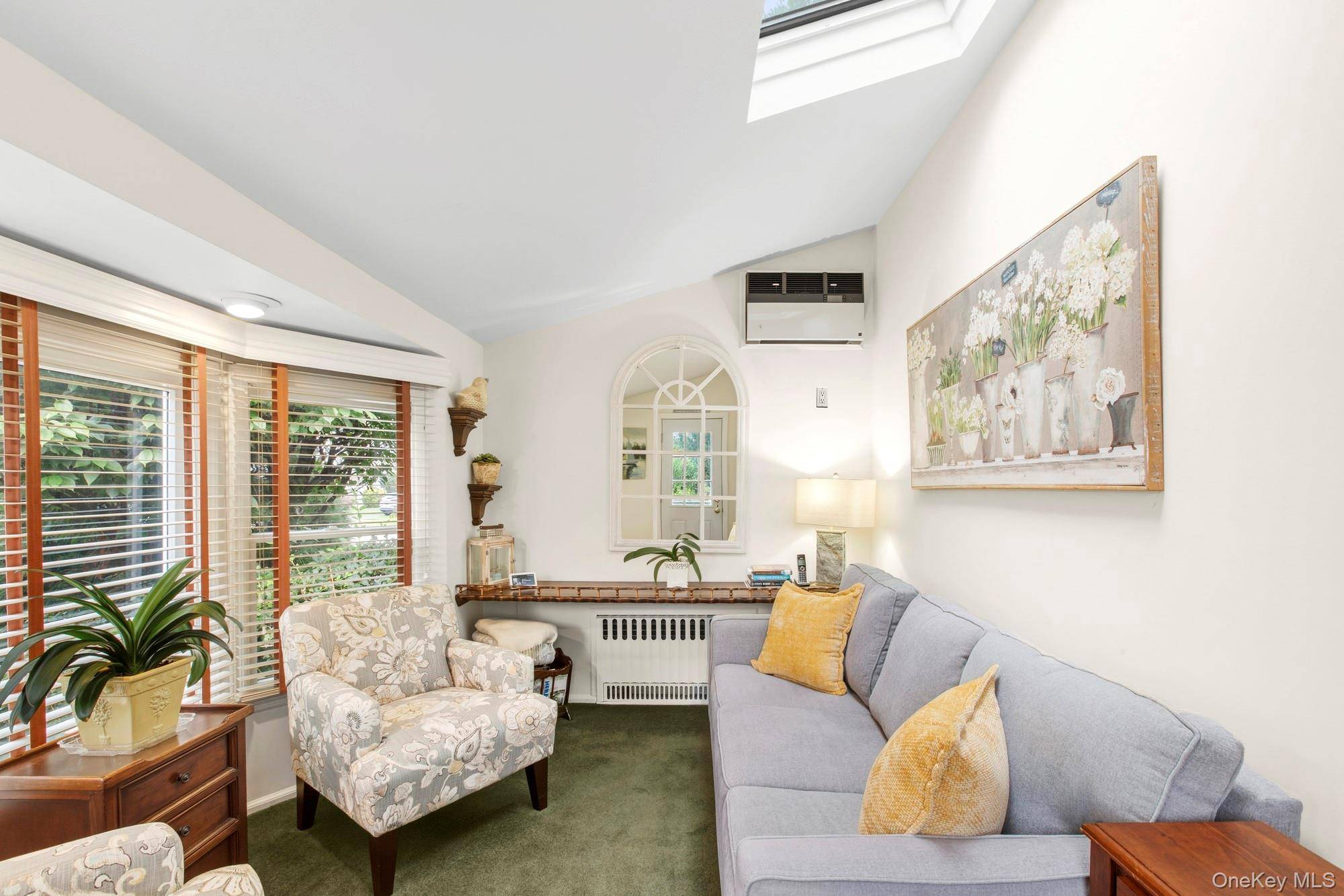 85 Woodlawn AVE, Valley Stream, NY 11581