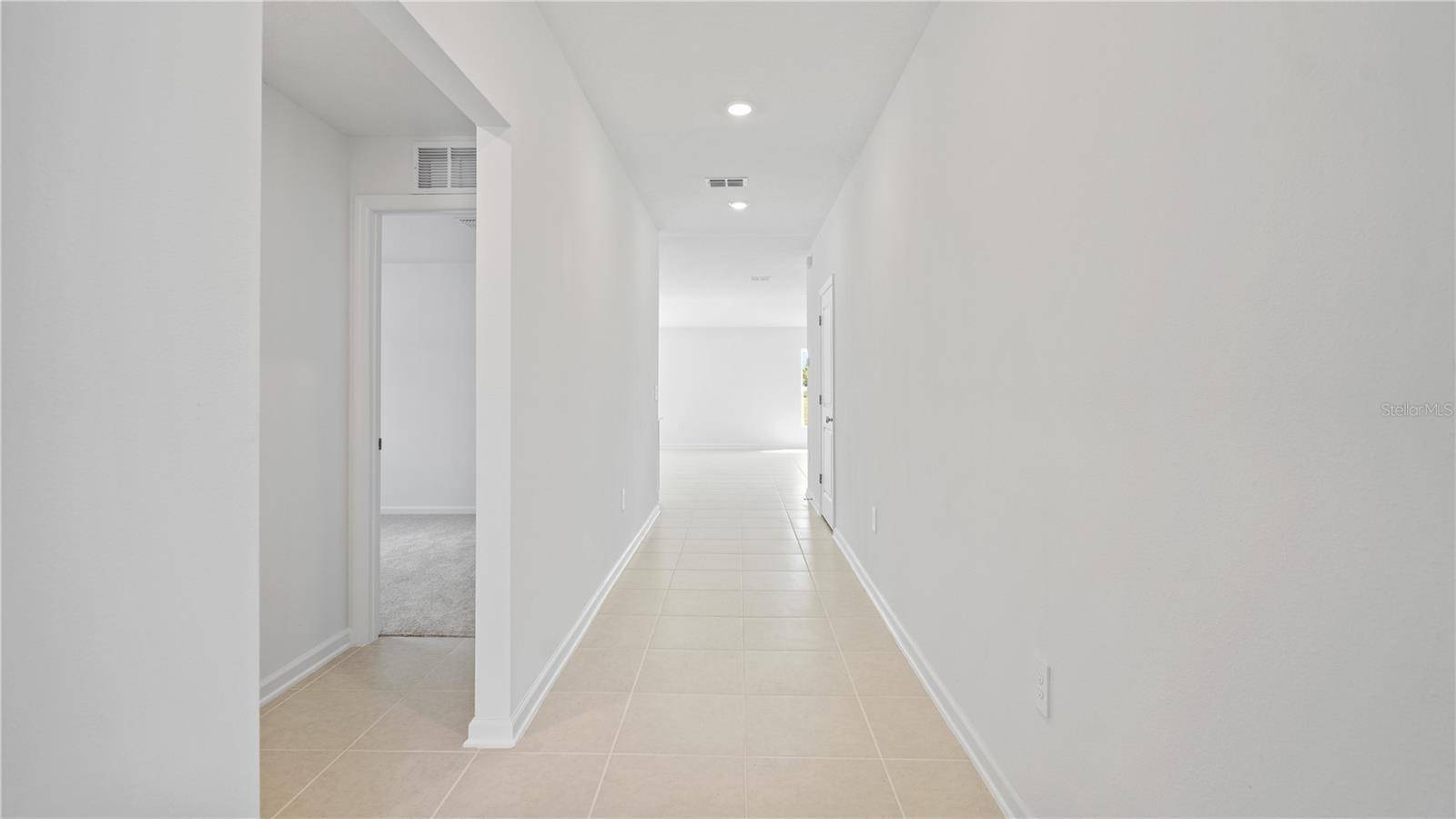 1956 PINE MEADOWS GOLFCOURSE RD, Eustis, FL 32726