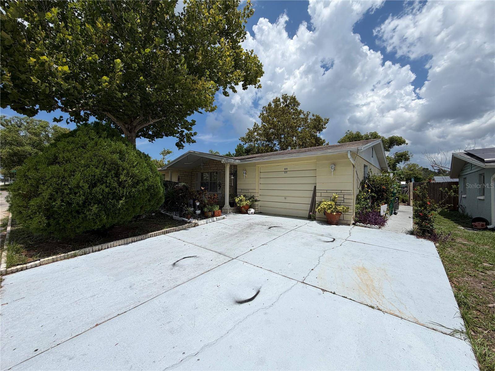 6251 6TH AVE, New Port Richey, FL 34653