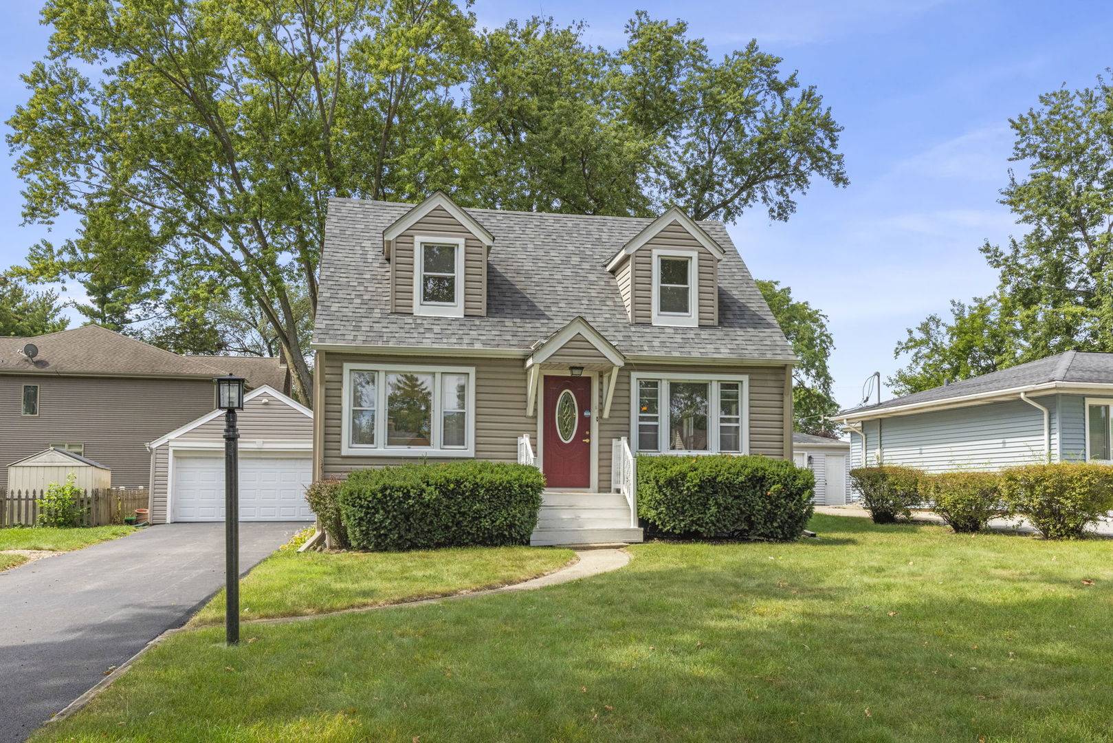 306 N La Londe AVE, Lombard, IL 60148
