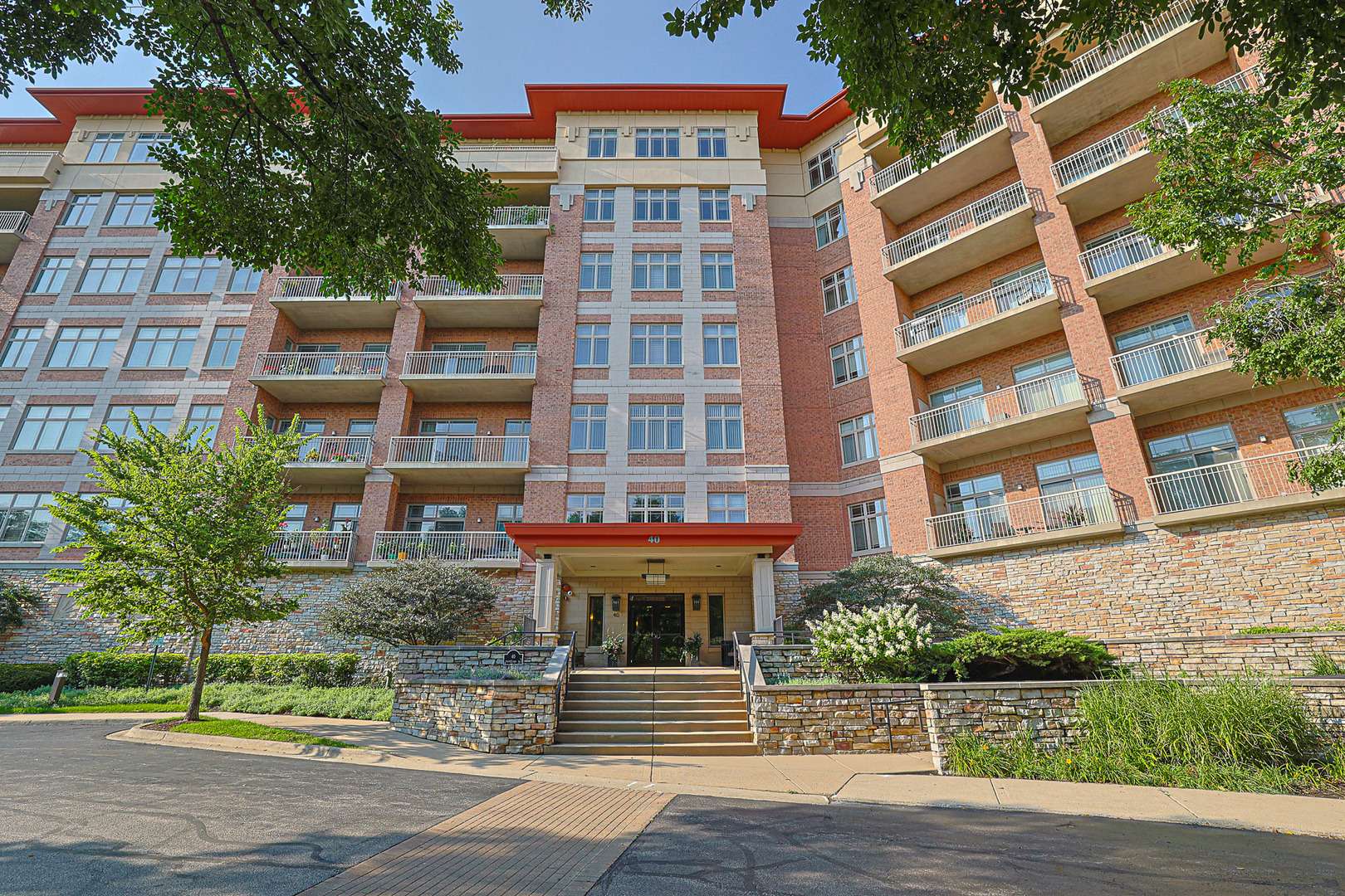 40 Prairie Park DR #601, Wheeling, IL 60090