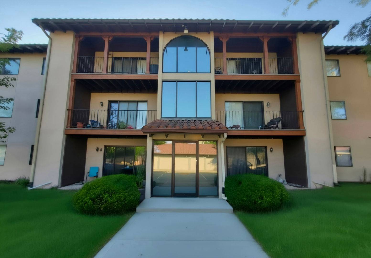21W581 North AVE #26, Lombard, IL 60148