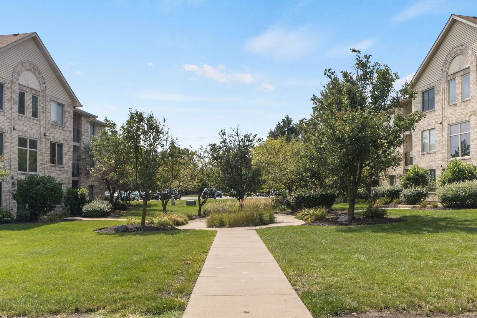 6835 Forestview DR #2C, Oak Forest, IL 60452