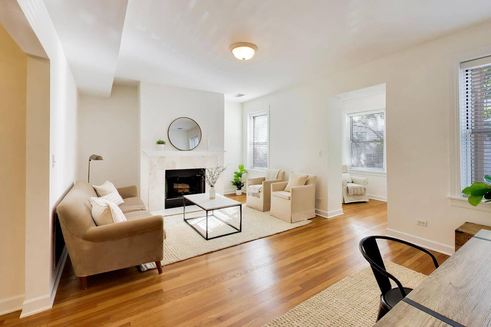 1507 Maple AVE #1, Evanston, IL 60201
