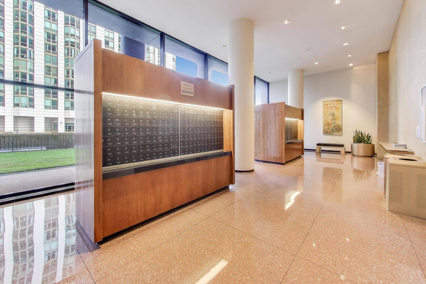 155 N HARBOR DR #2007, Chicago, IL 60601