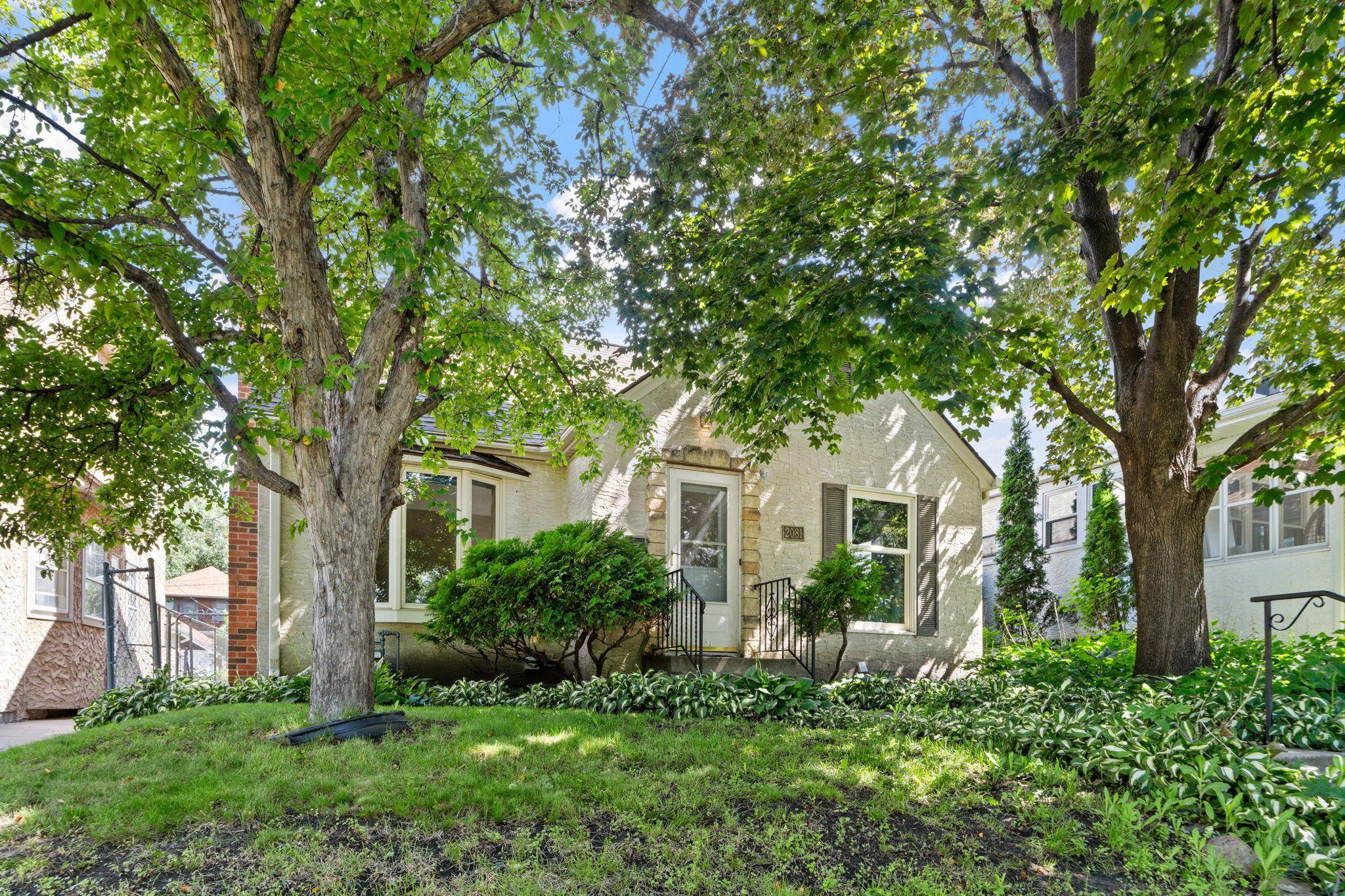2081 Jefferson AVE, Saint Paul, MN 55105
