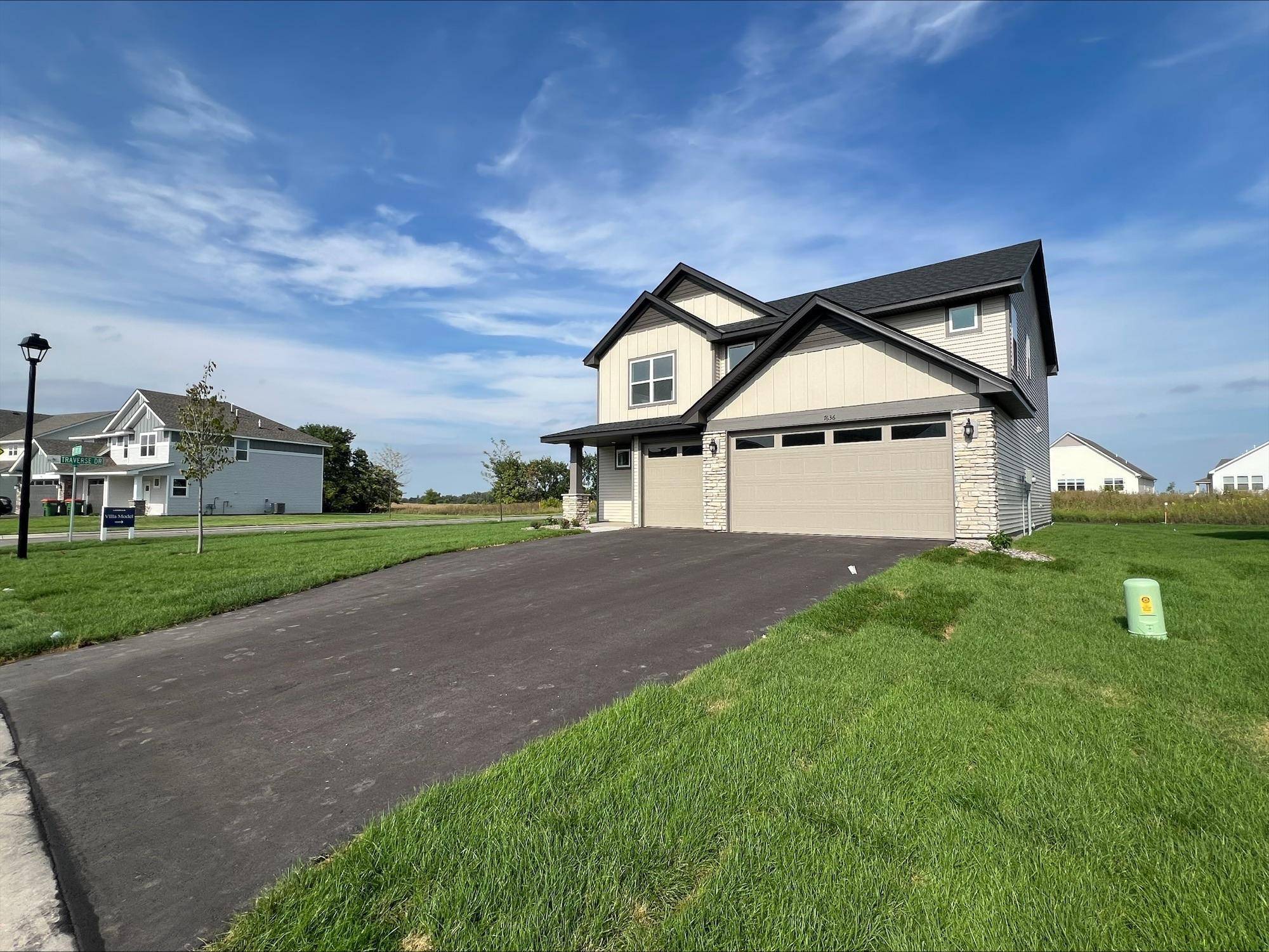 7636 Lotus LN, Lino Lakes, MN 55014