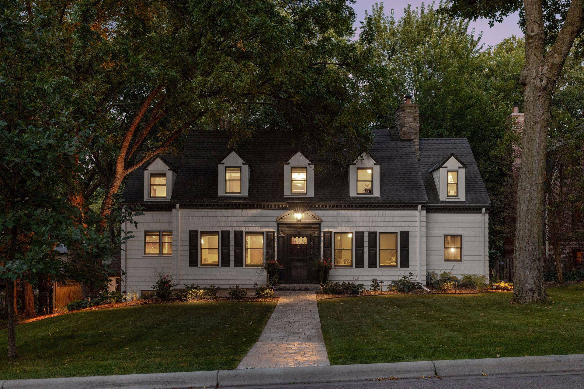 225 Interlachen RD, Hopkins, MN 55343