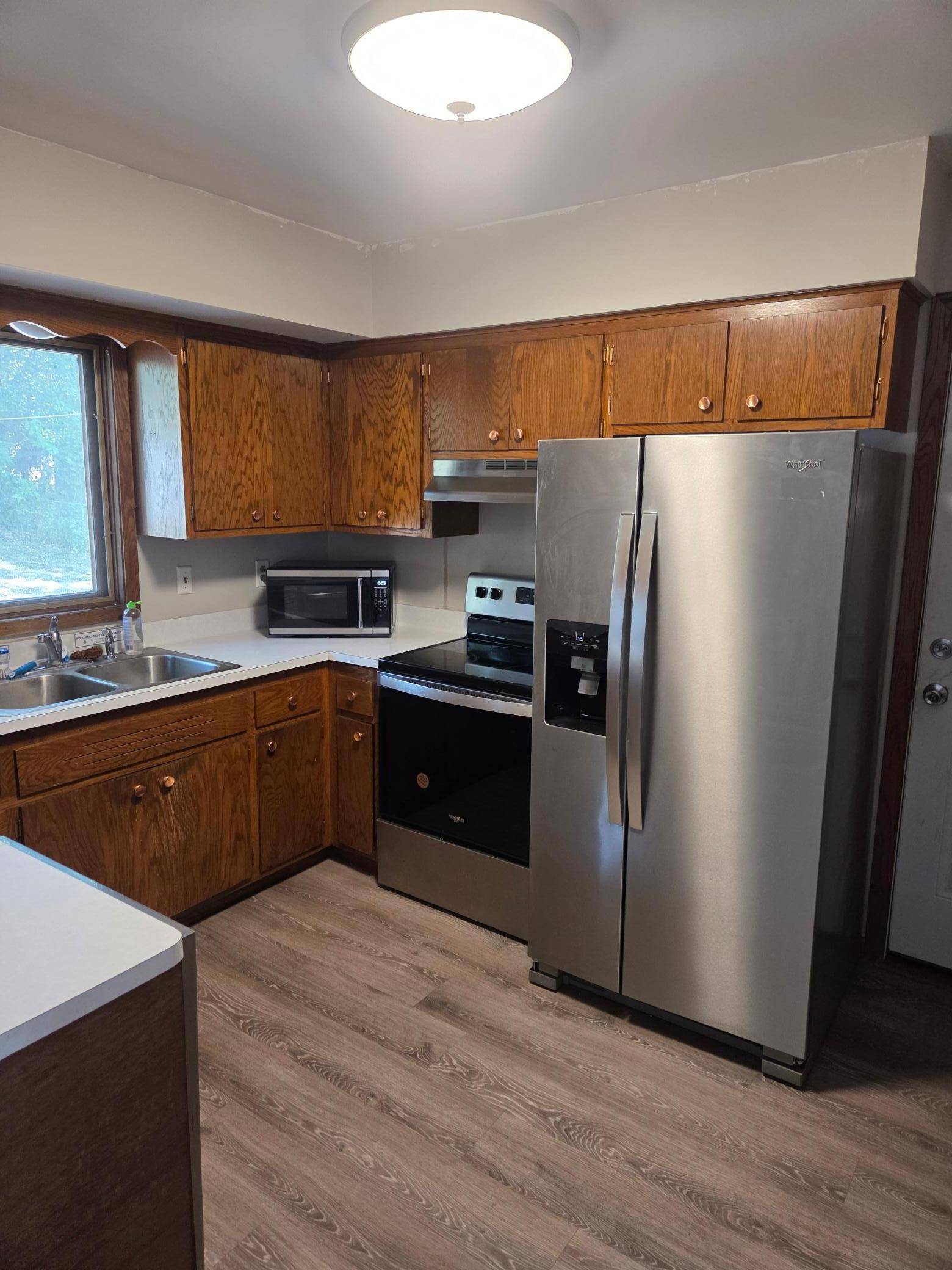 7909 Brunswick AVE N, Brooklyn Park, MN 55443