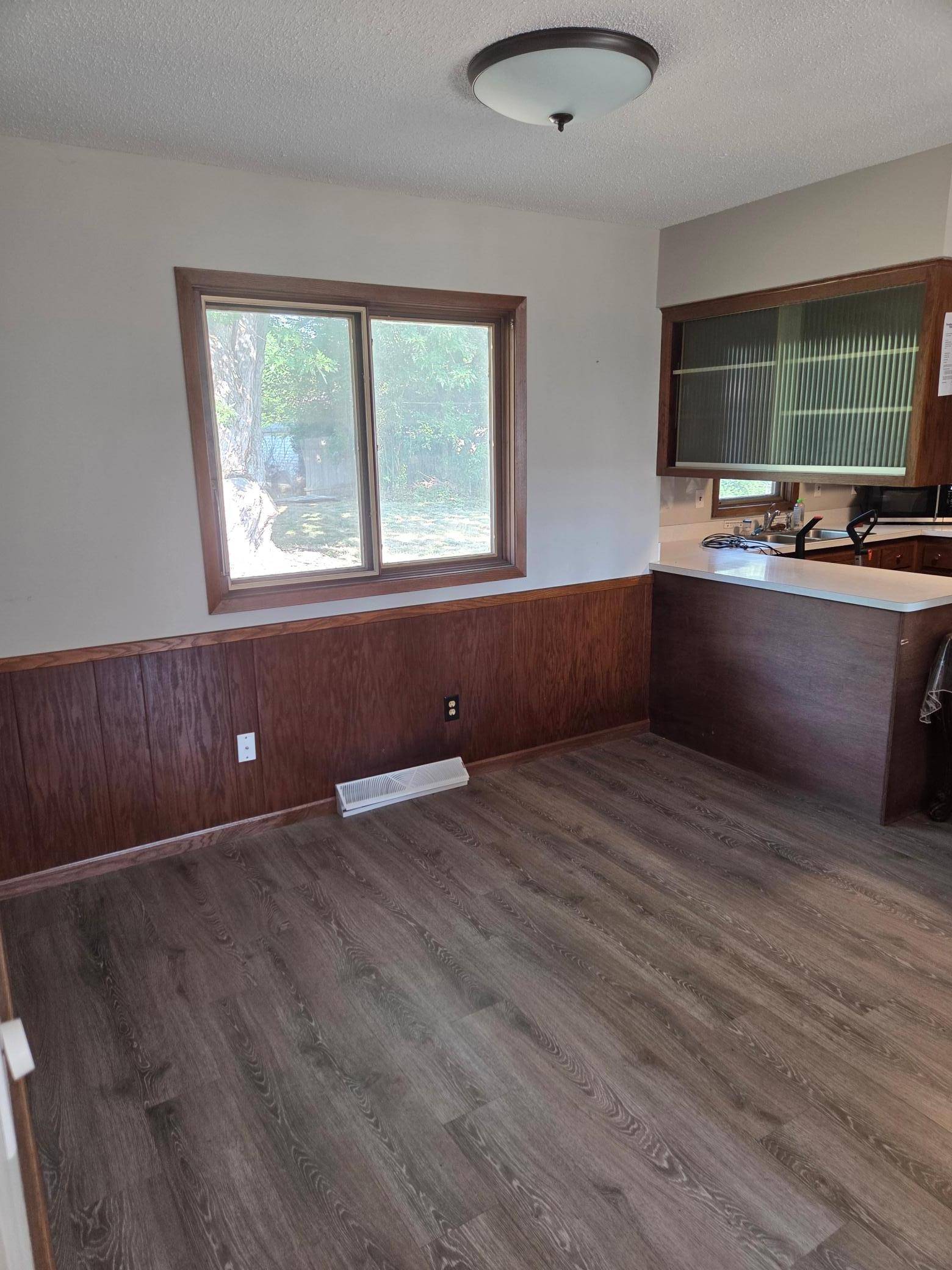 7909 Brunswick AVE N, Brooklyn Park, MN 55443