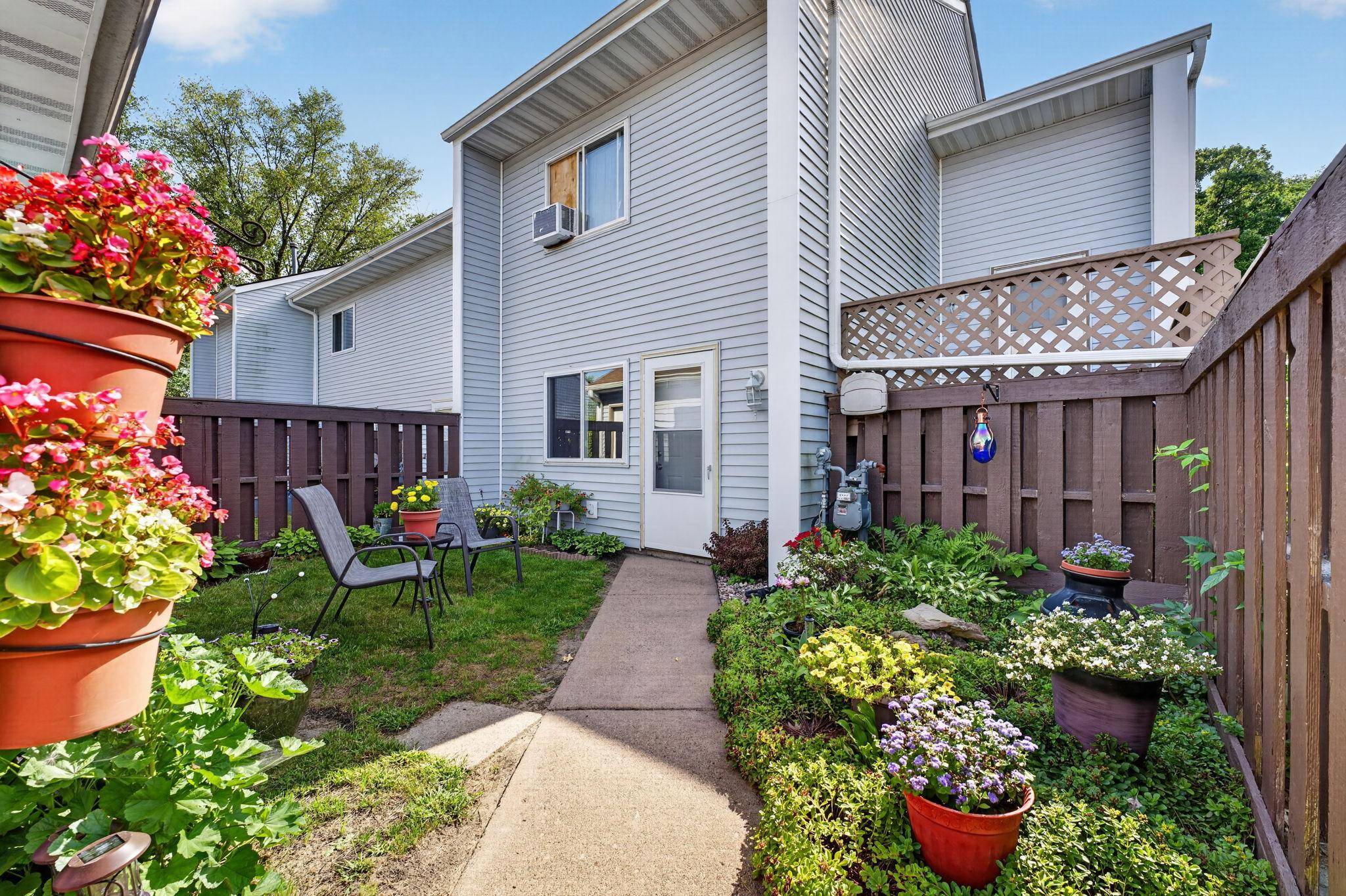 39208-39214 Grand AVE, North Branch, MN 55056