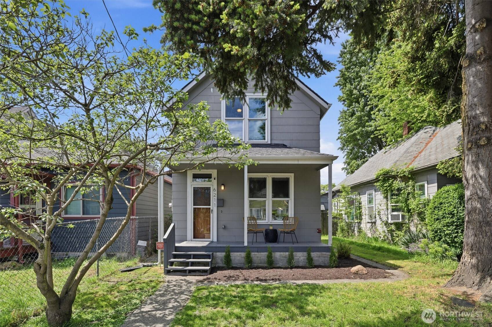 6211 Carleton AVE S, Seattle, WA 98108
