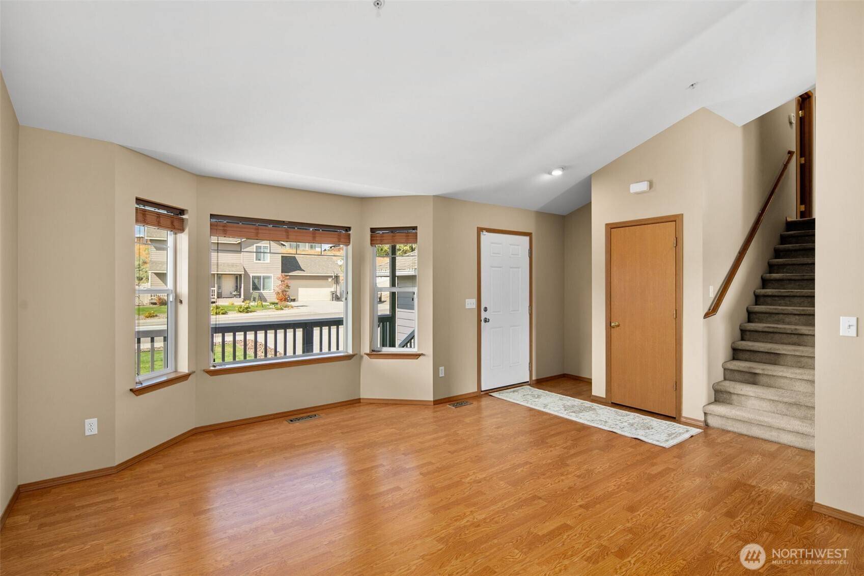 2502 Harvester Loop, East Wenatchee, WA 98802