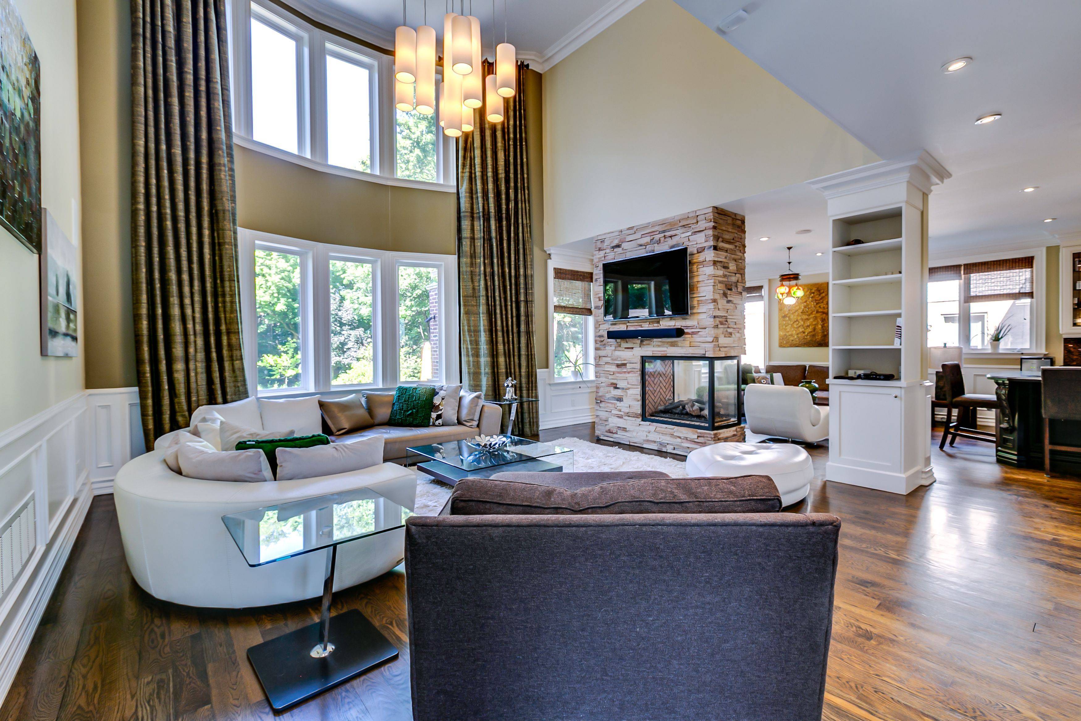 468 Chartwell RD, Oakville, ON L6J 4A5