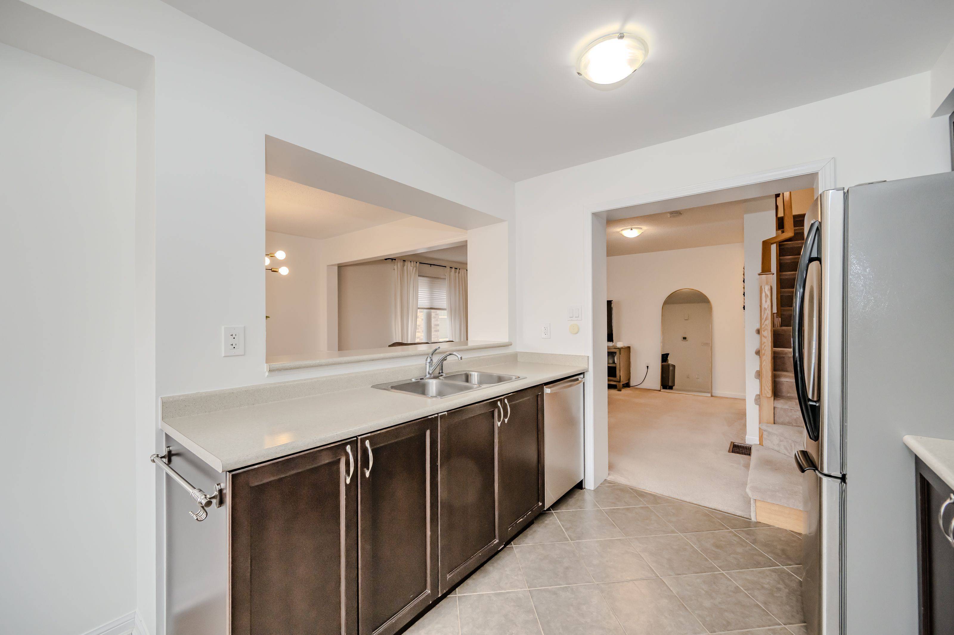 525 Cavanagh LN, Milton, ON L9T 8G4