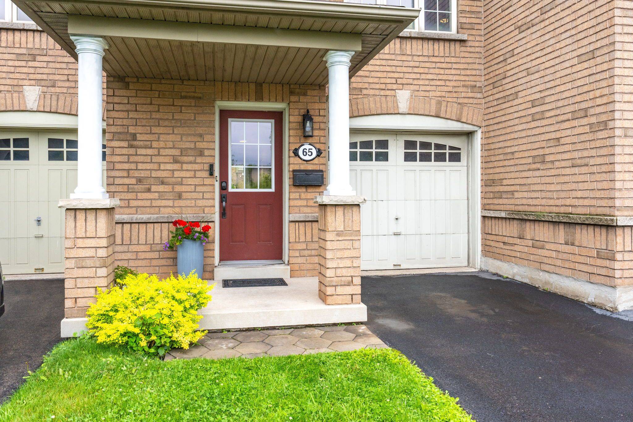 470 Beach BLVD #65, Hamilton, ON L8H 6X2