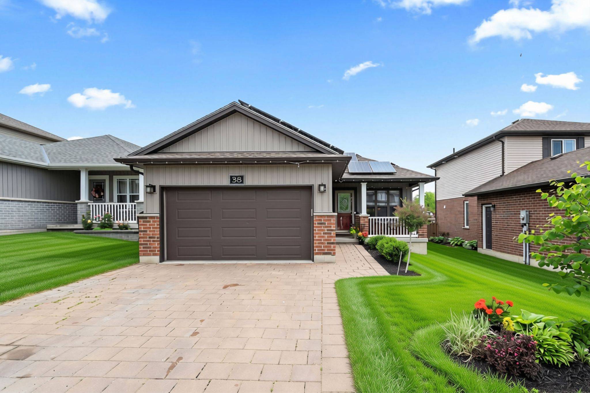 38 LEESBORO TRL, Thames Centre, ON N0M 2P0
