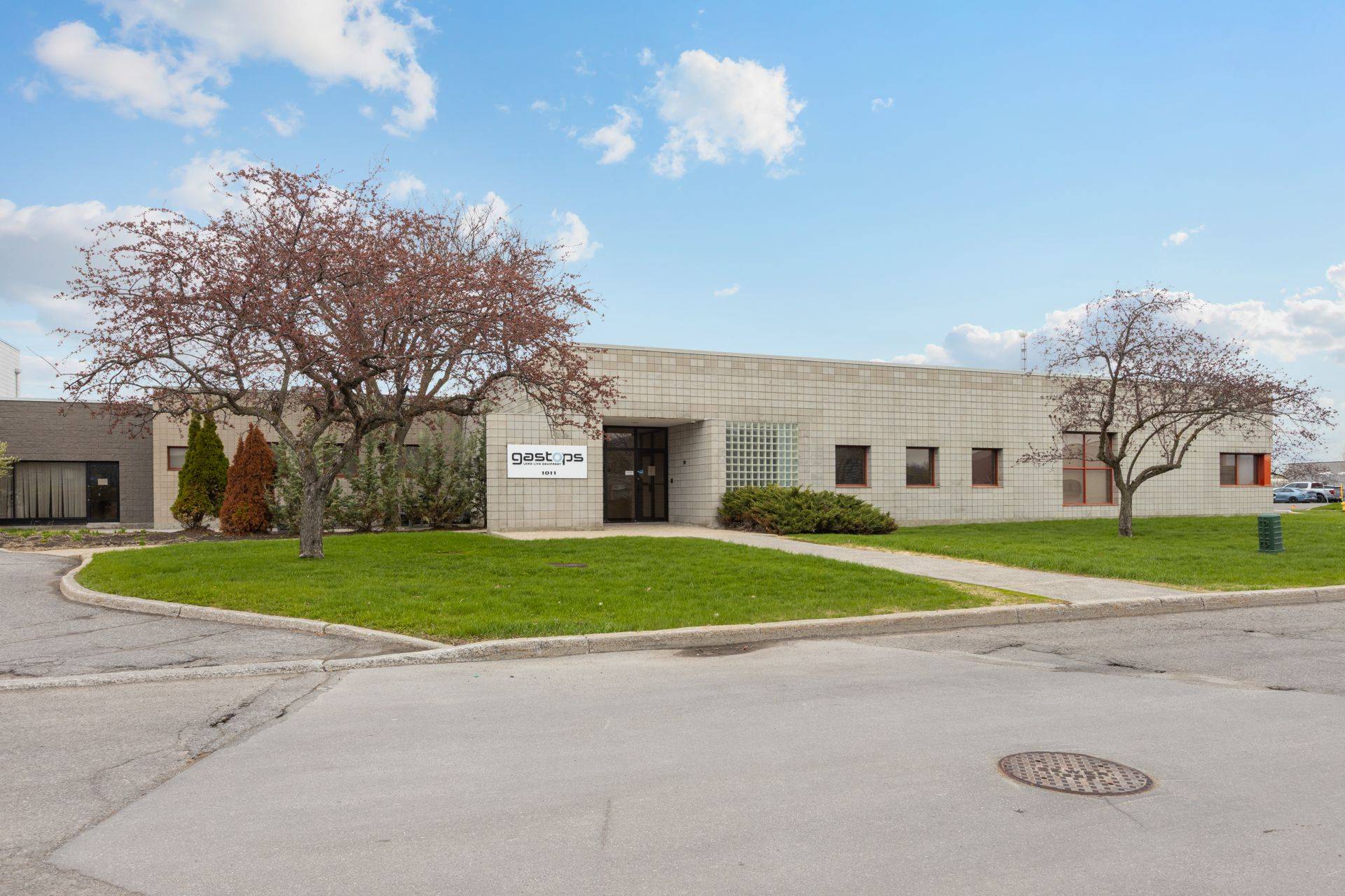 1011 Polytek ST, Beacon Hill North - South And Area, ON K1J 9J3