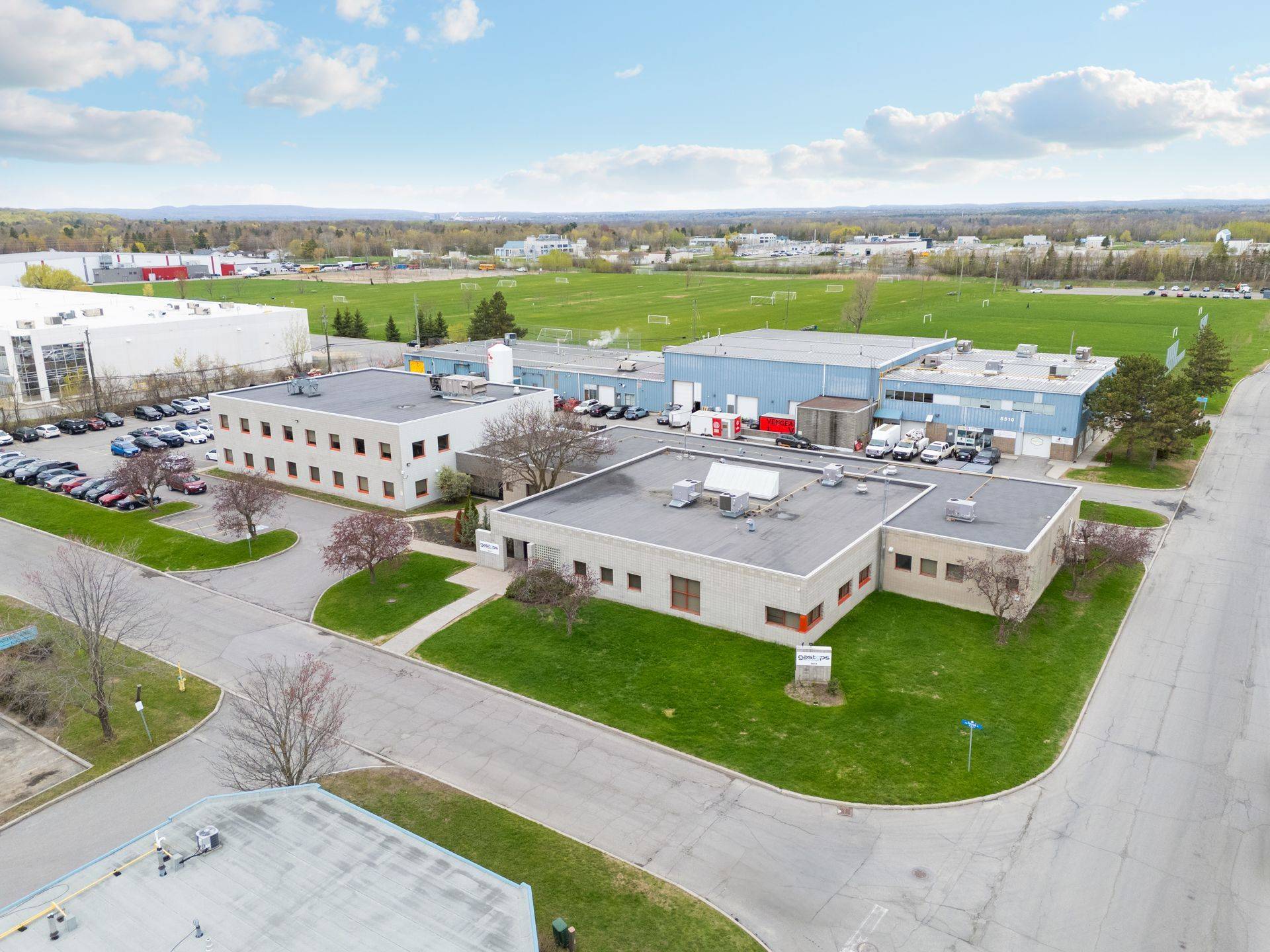1011 Polytek ST, Beacon Hill North - South And Area, ON K1J 9J3