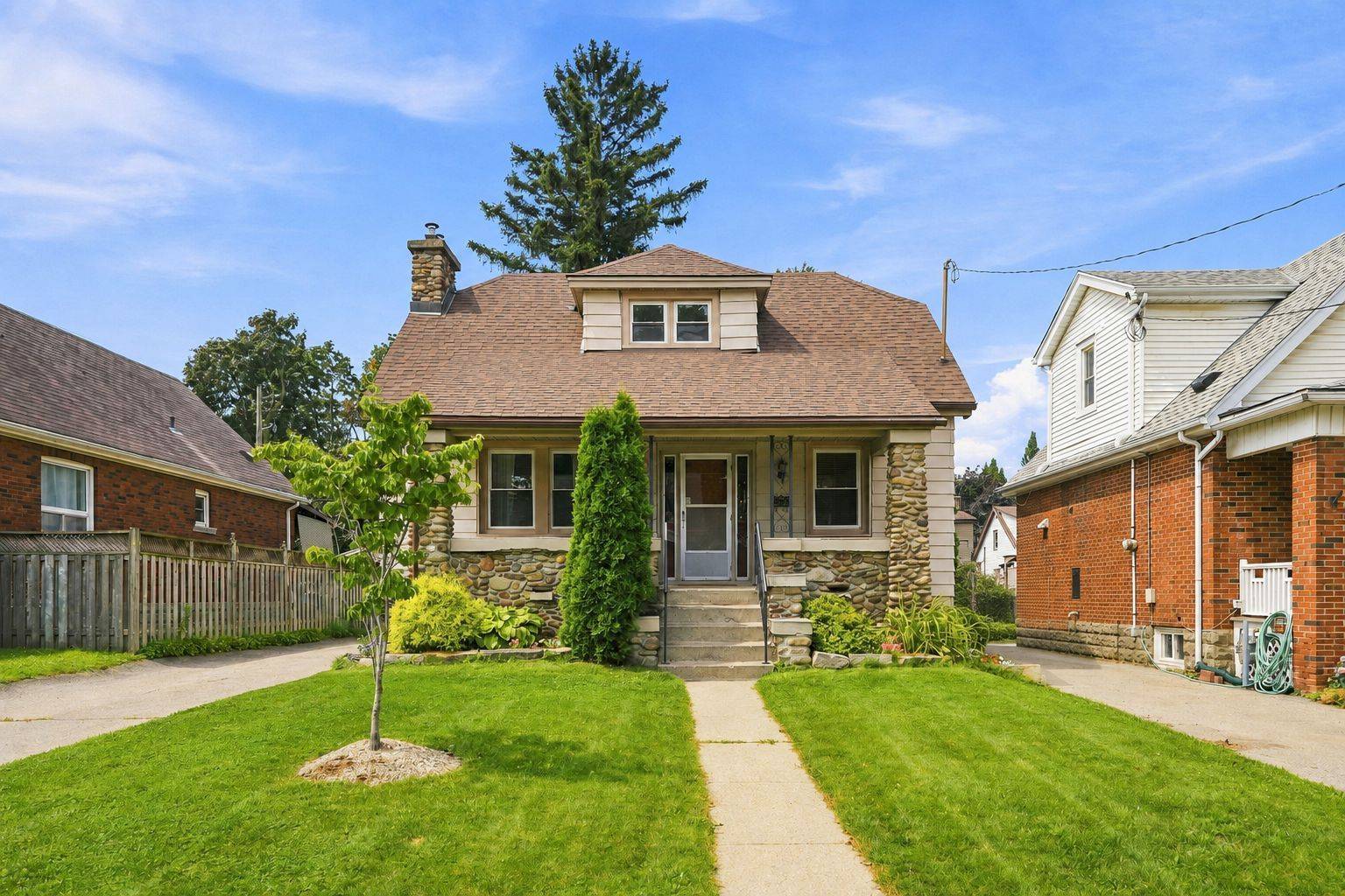 96 Huxley AVE S, Hamilton, ON L8K 2P8