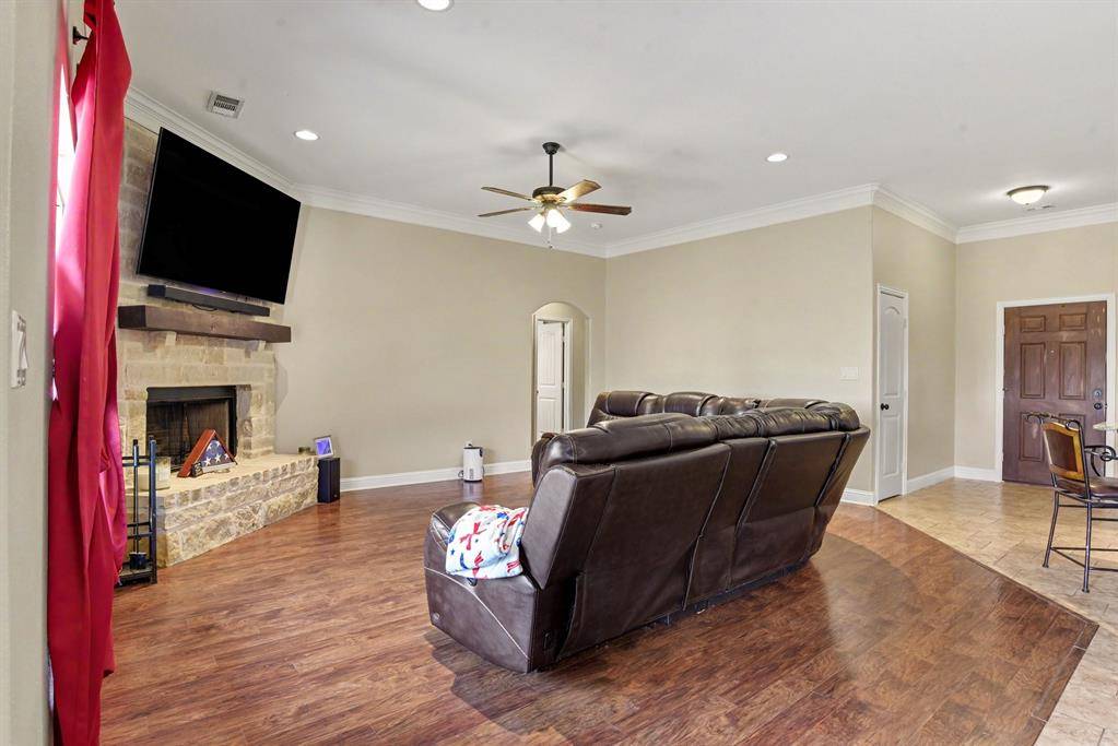 4909 County Road 2720, Caddo Mills, TX 75135