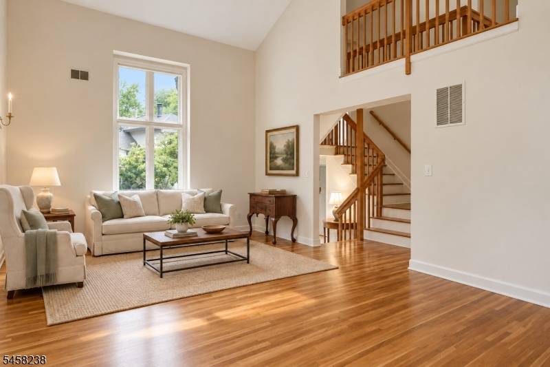 36 Robinhood Dr, Mountain Lakes Boro, NJ 07046