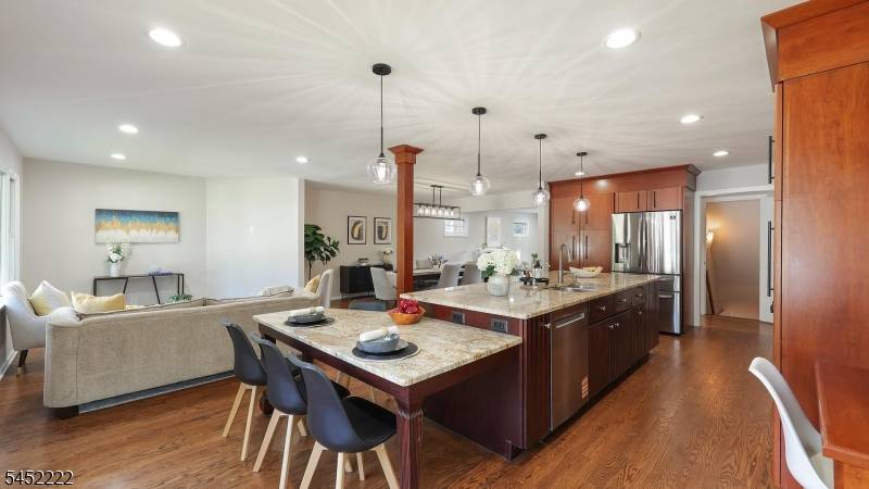 15 Plymouth Rd, Westfield Town, NJ 07090