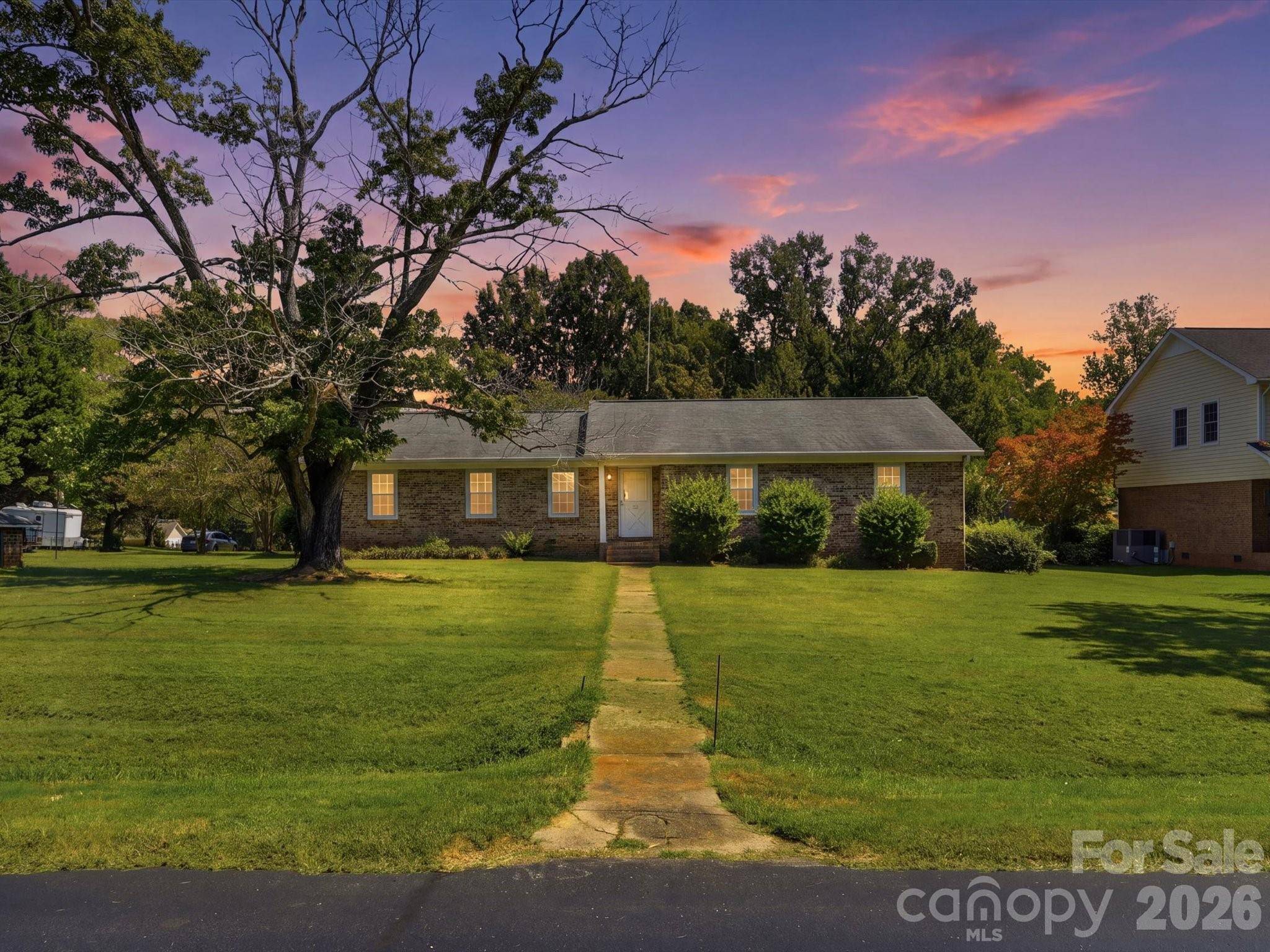 14232 Springwater DR, Matthews, NC 28105