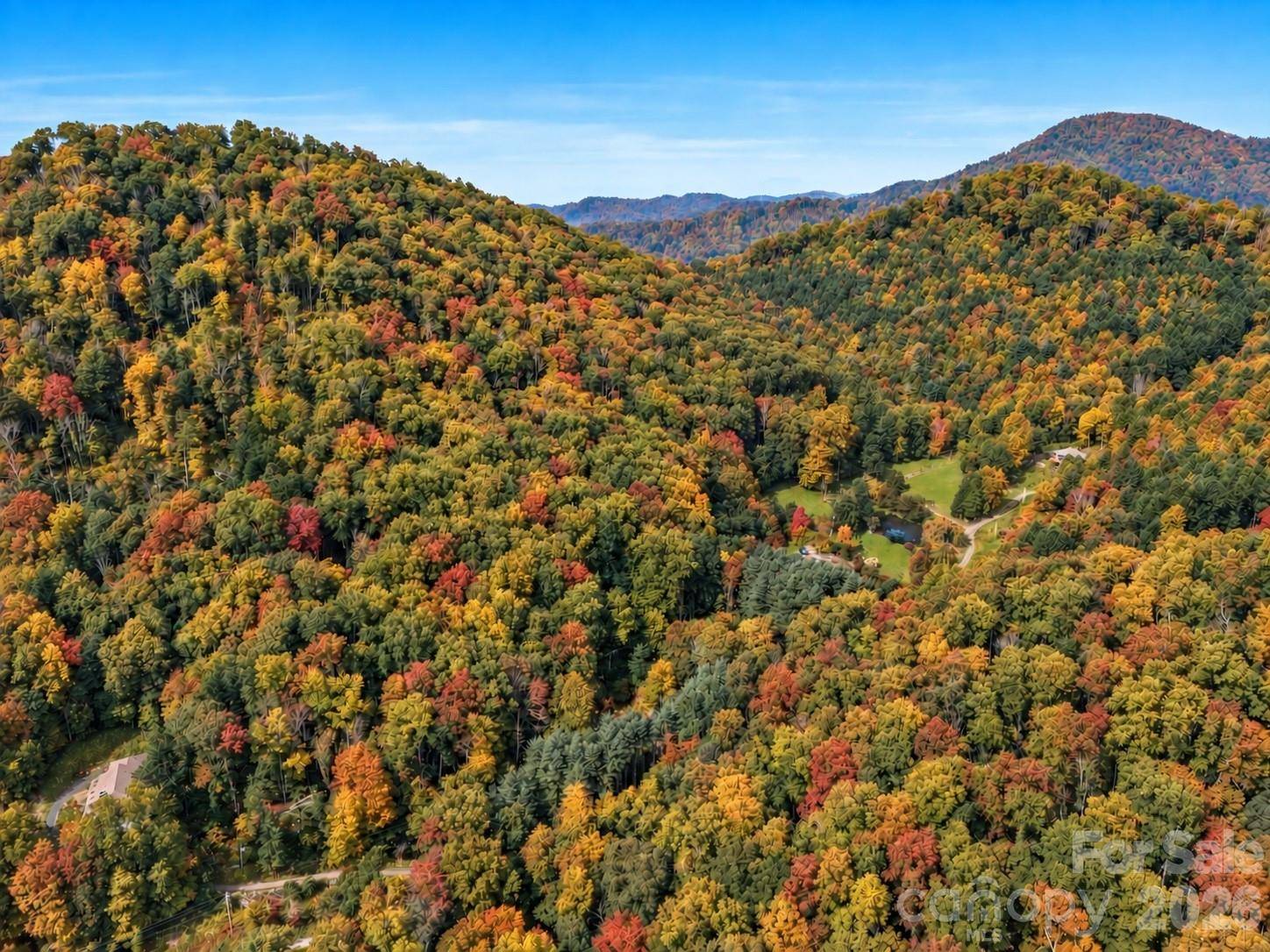 81 Summer Trees LN, Burnsville, NC 28714
