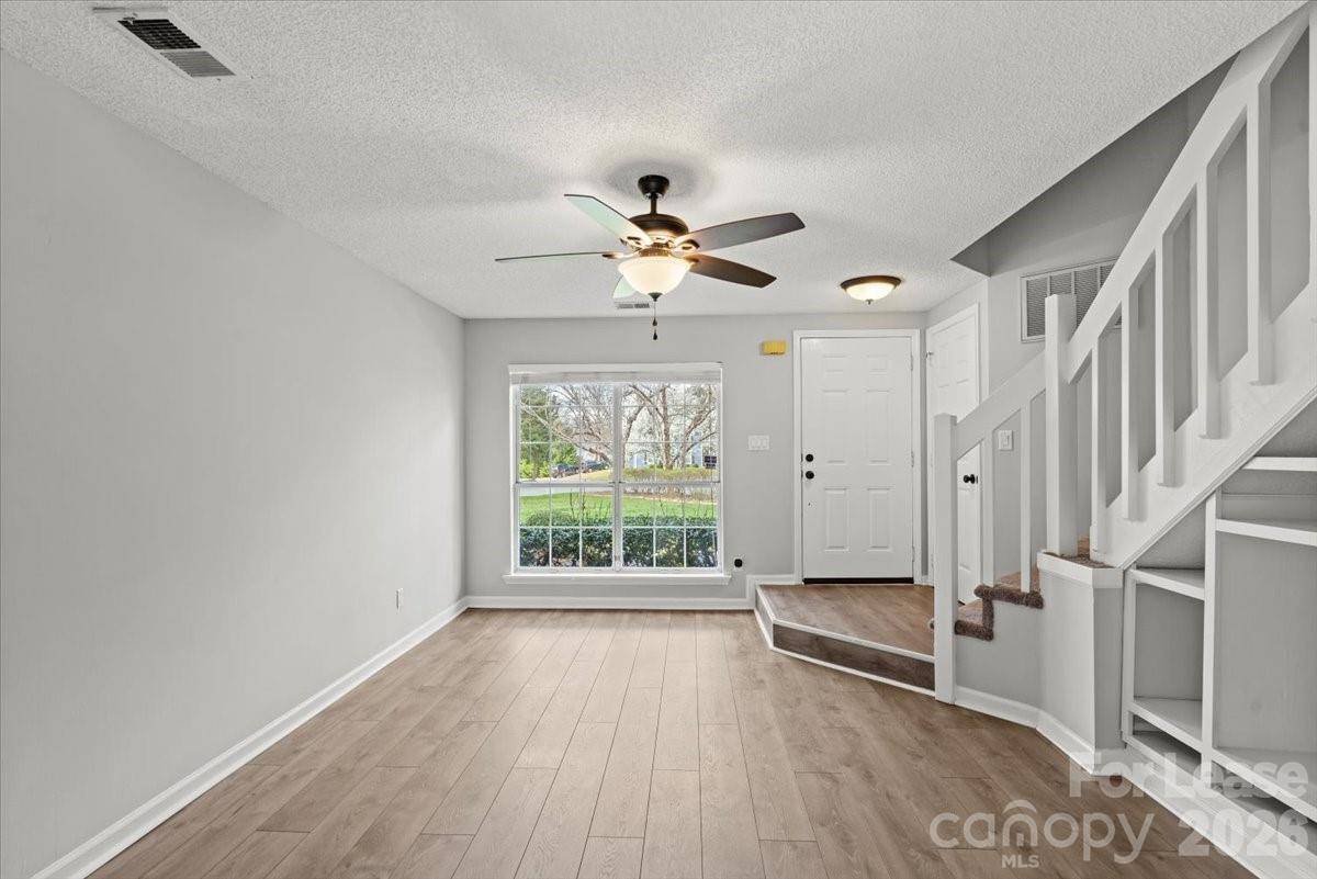 8289 Golf Ridge DR, Charlotte, NC 28277