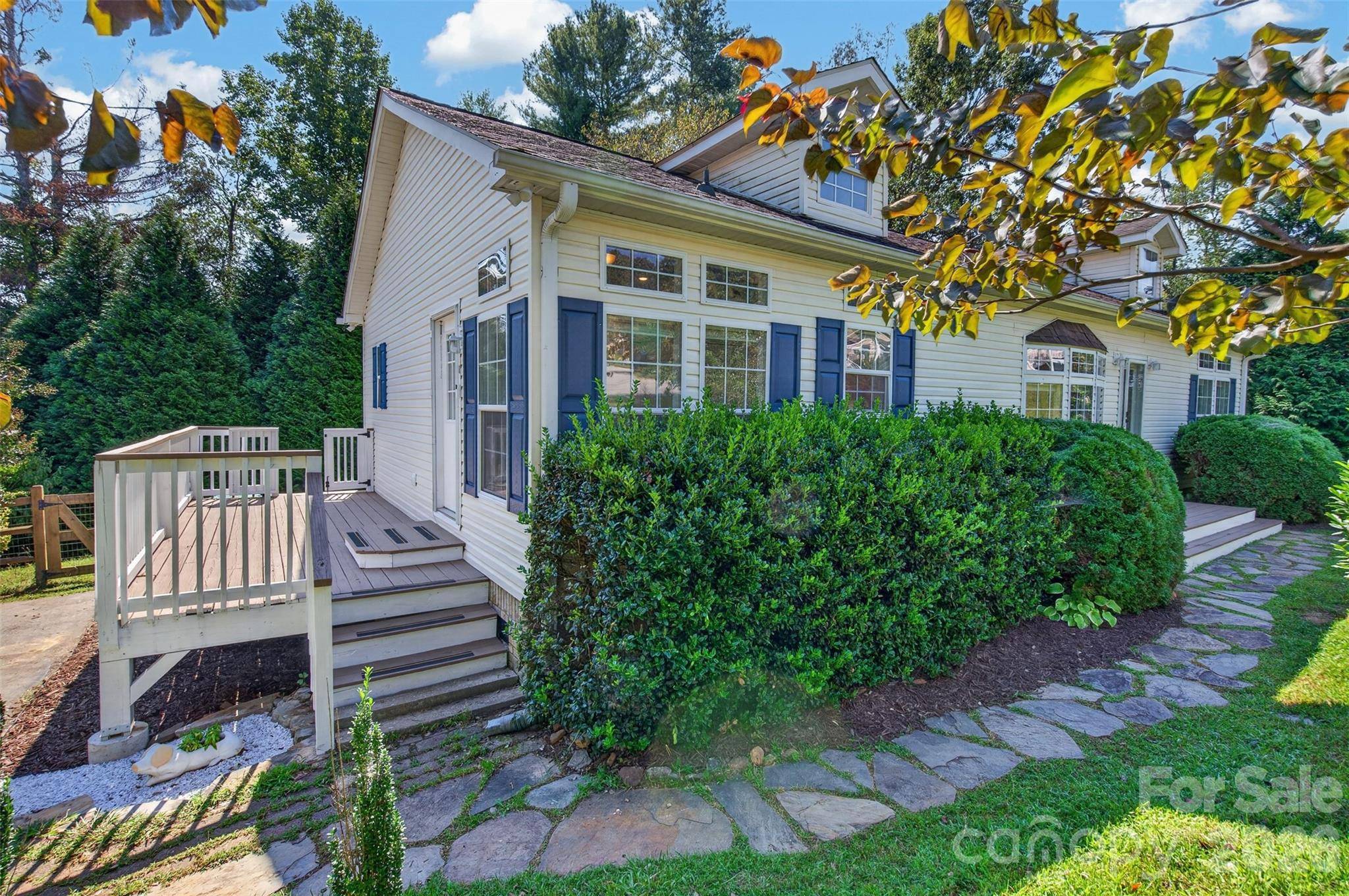 6 Enochs WAY, Fletcher, NC 28732