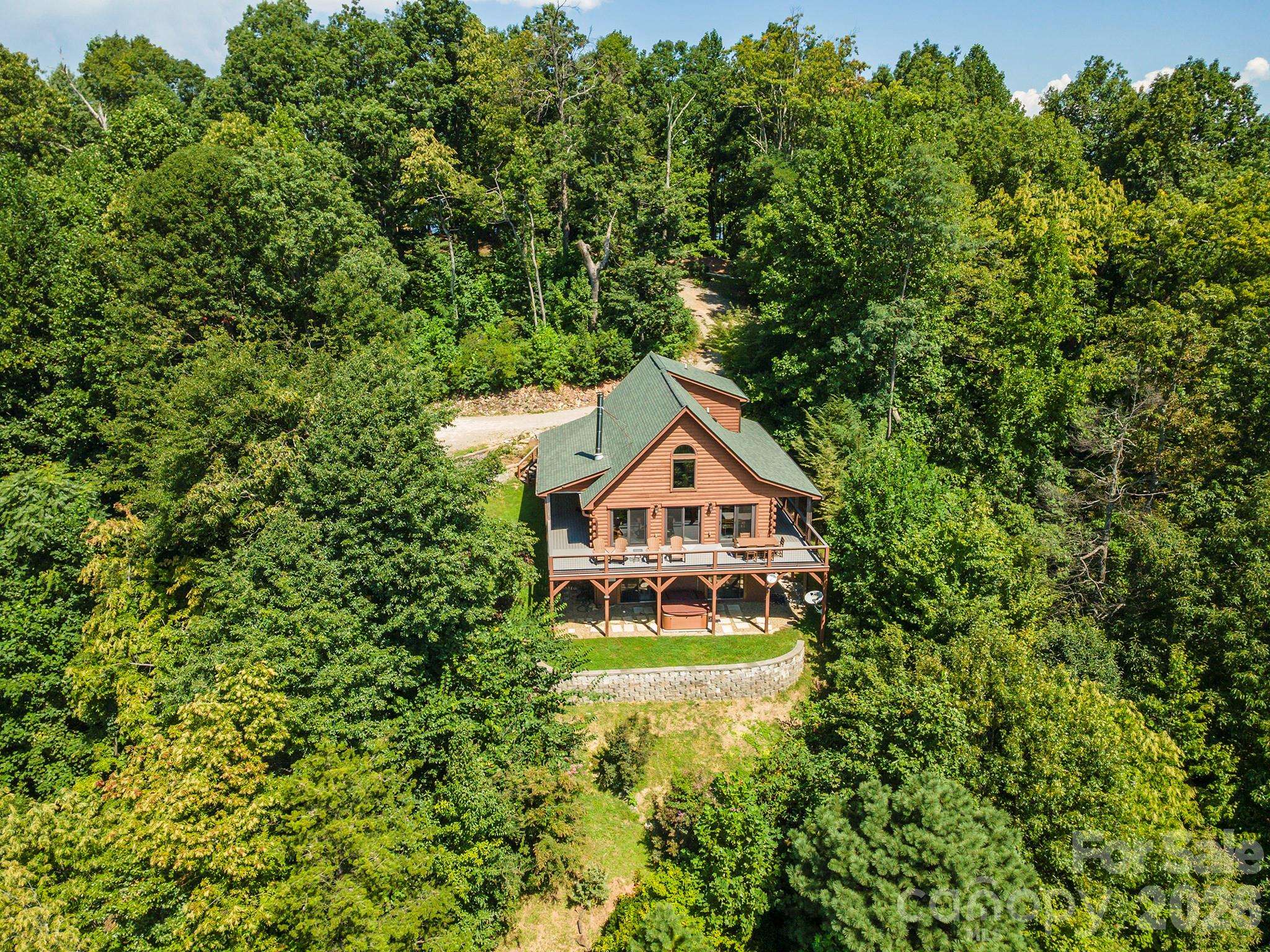 1242 Gateway Pkwy, Old Fort, NC 28762