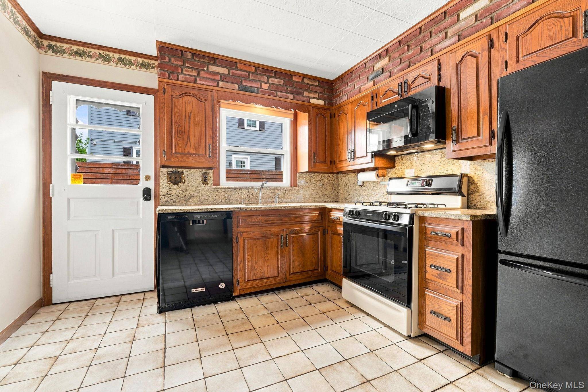263 Willis AVE, Hawthorne, NY 10532