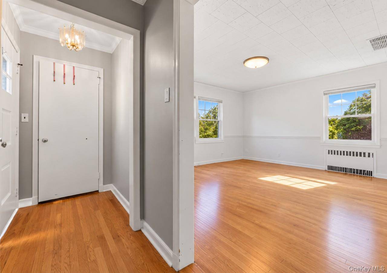 124 Bradford AVE, Mamaroneck, NY 10543