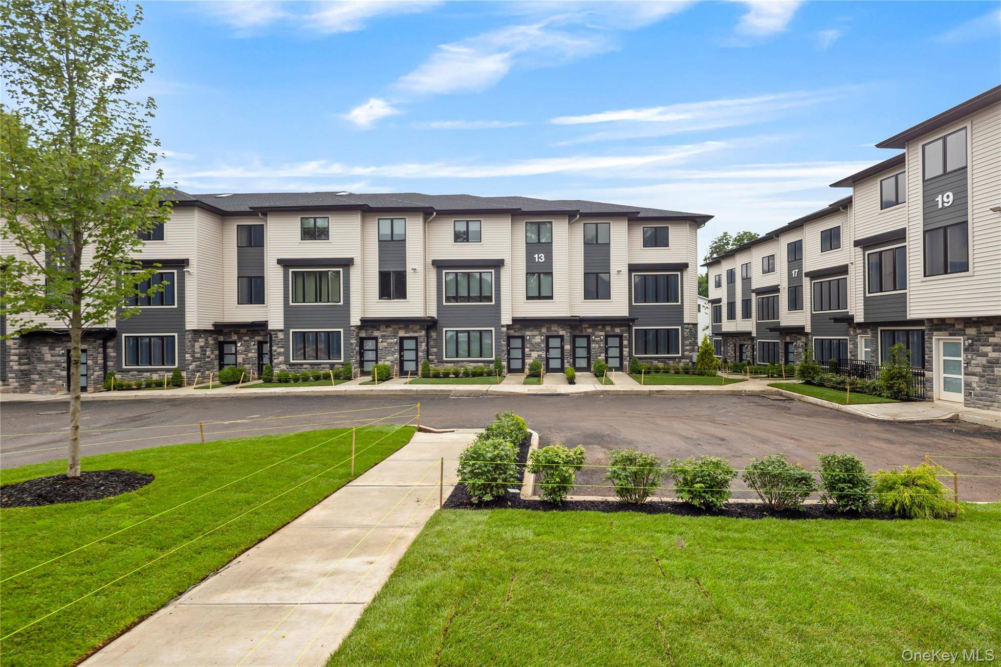 17 Lazer CT #201, Spring Valley, NY 10977