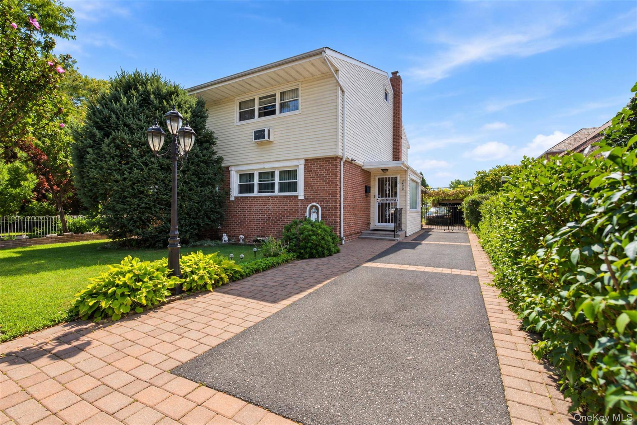 1610 Astor AVE, Bronx, NY 10469