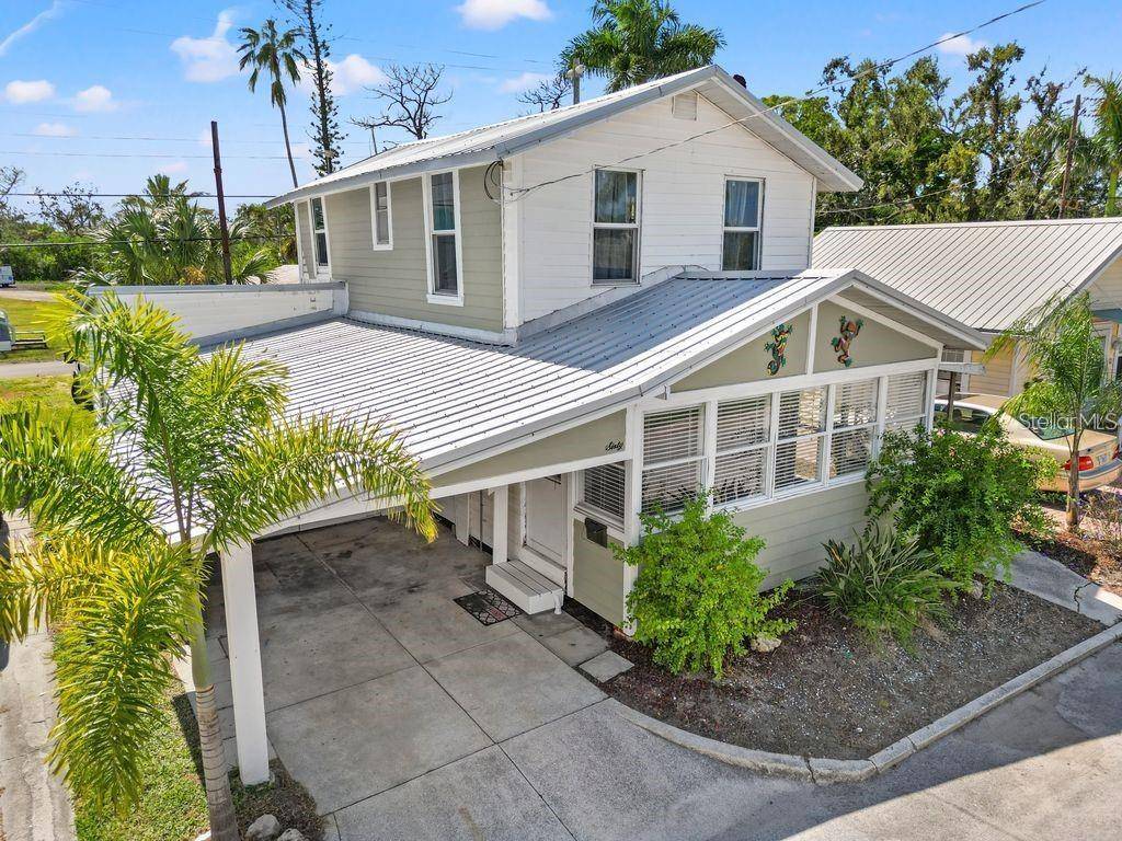60 BRADEN CASTLE DR, Bradenton, FL 34208
