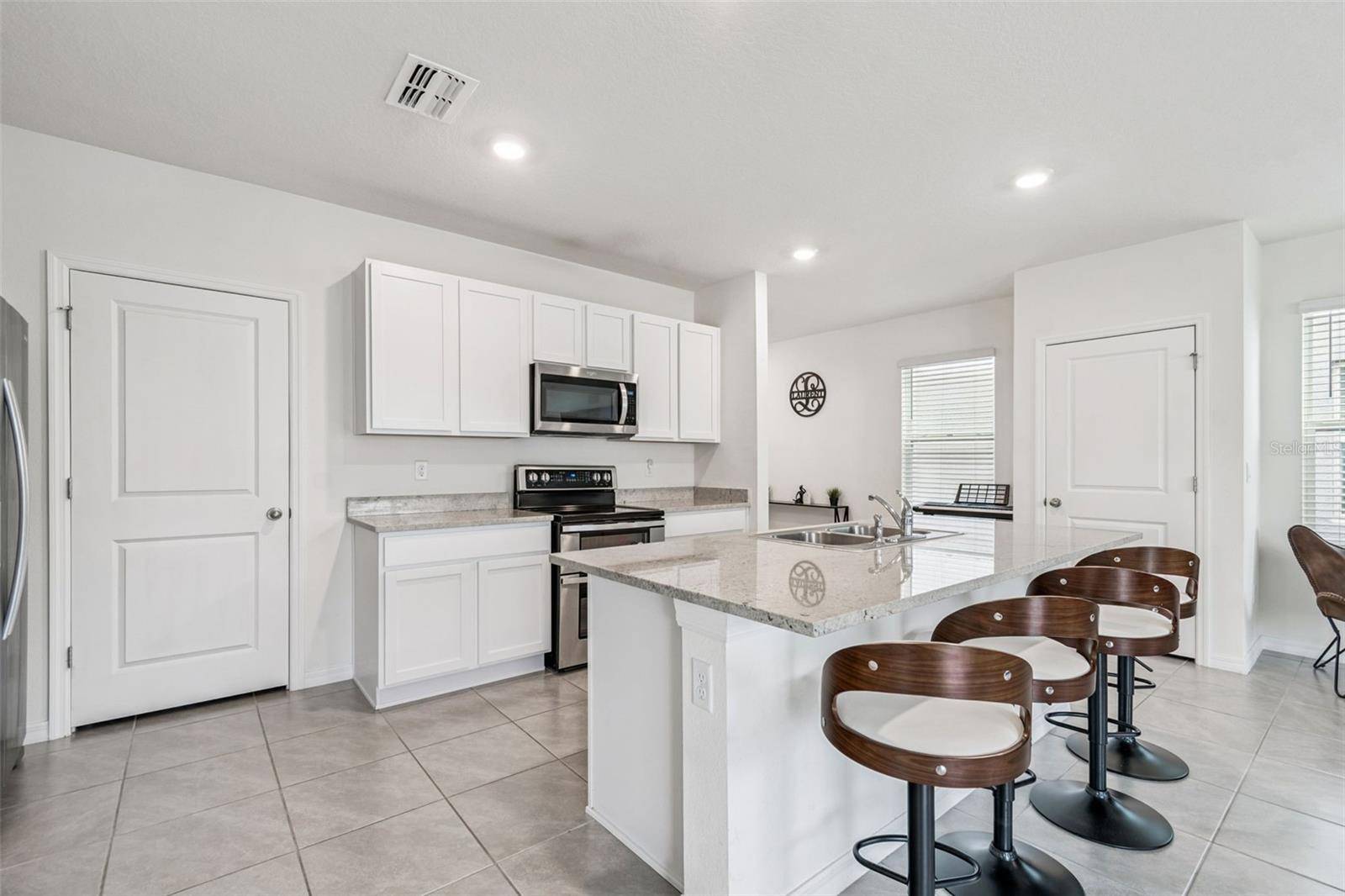 5667 CHORLEYWOOD LN, Wesley Chapel, FL 33545